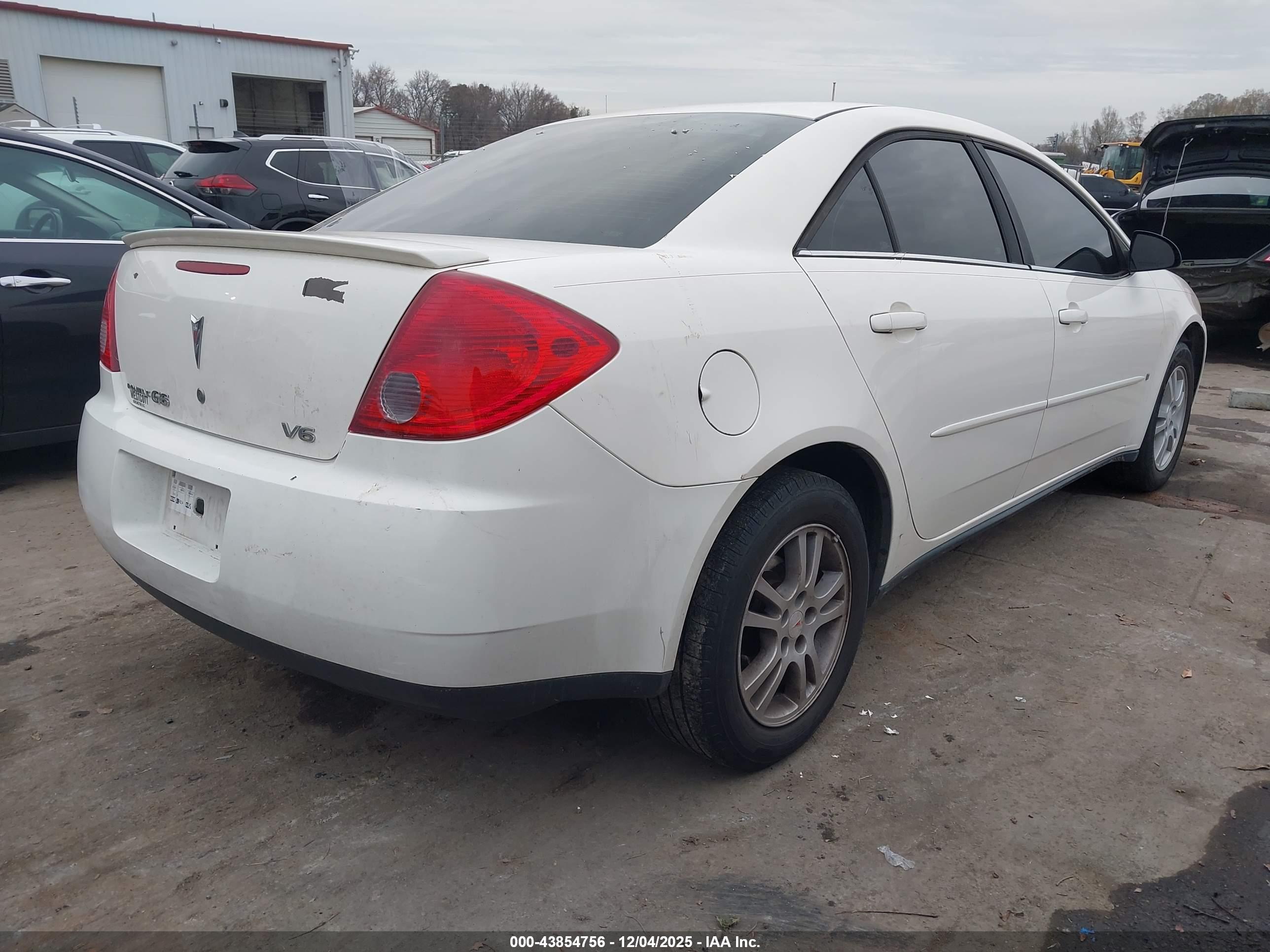 PONTIAC G6 image 4