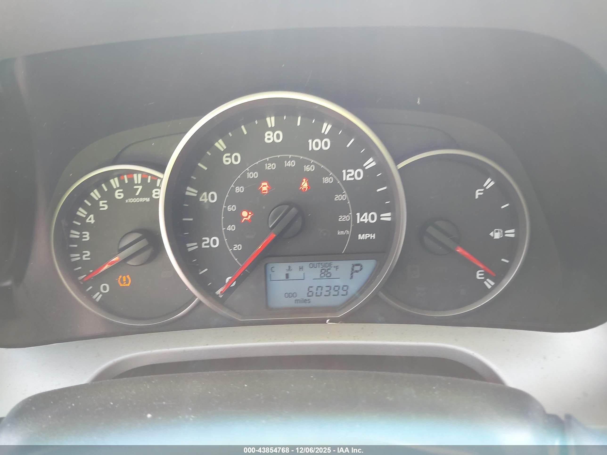 TOYOTA RAV4 image 7