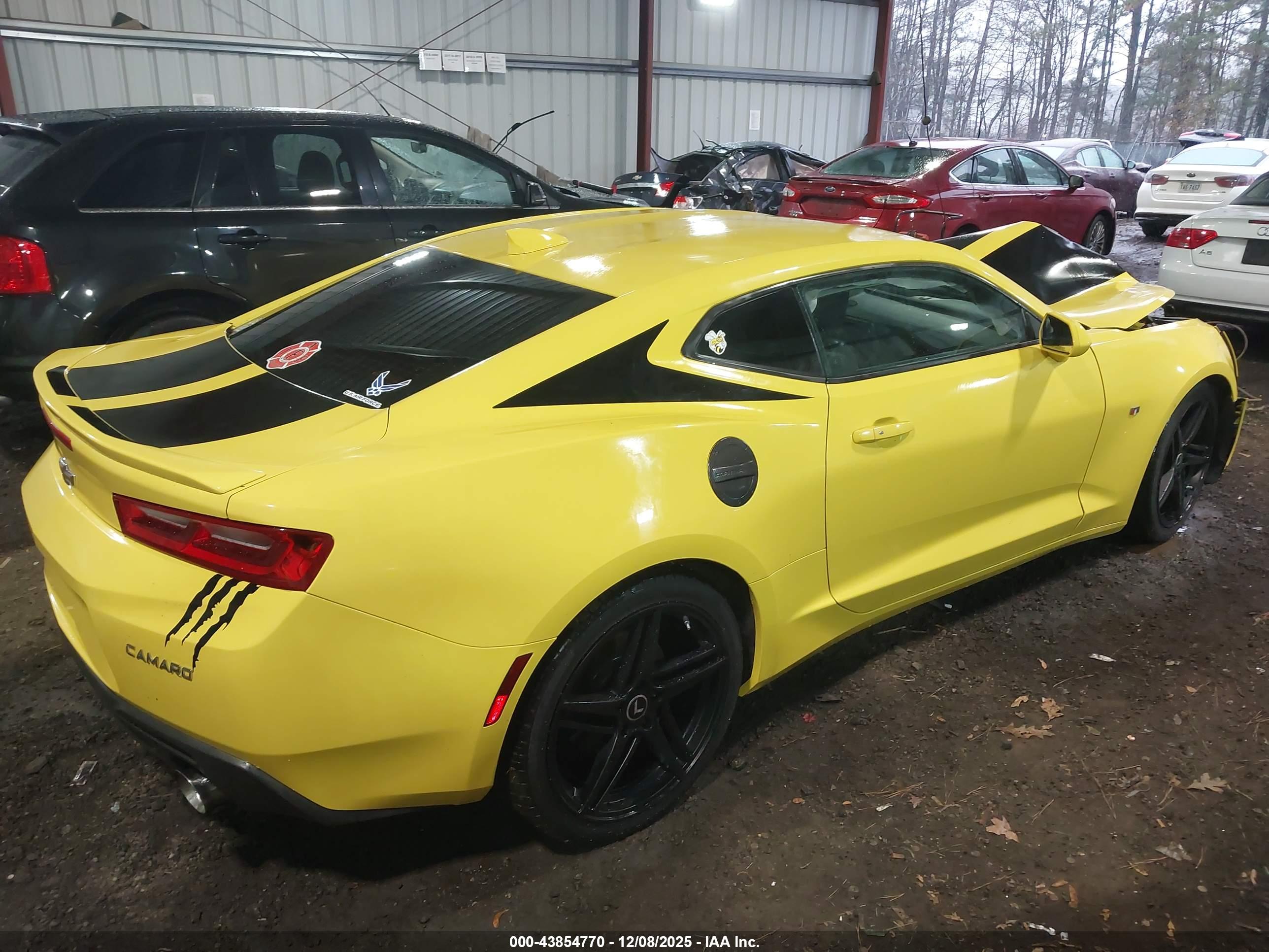 CHEVROLET CAMARO image 4