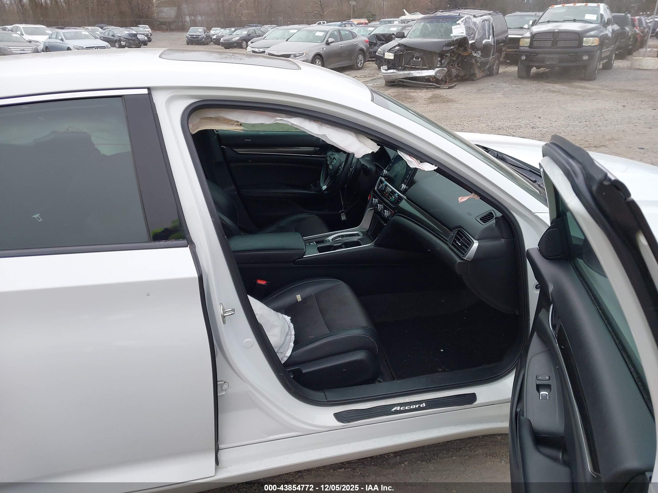 HONDA ACCORD image 5