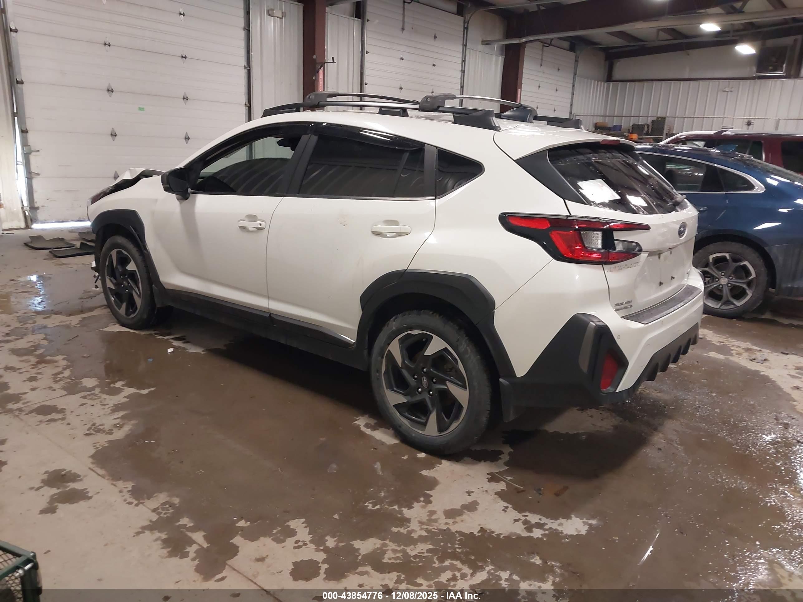 SUBARU CROSSTREK image 3