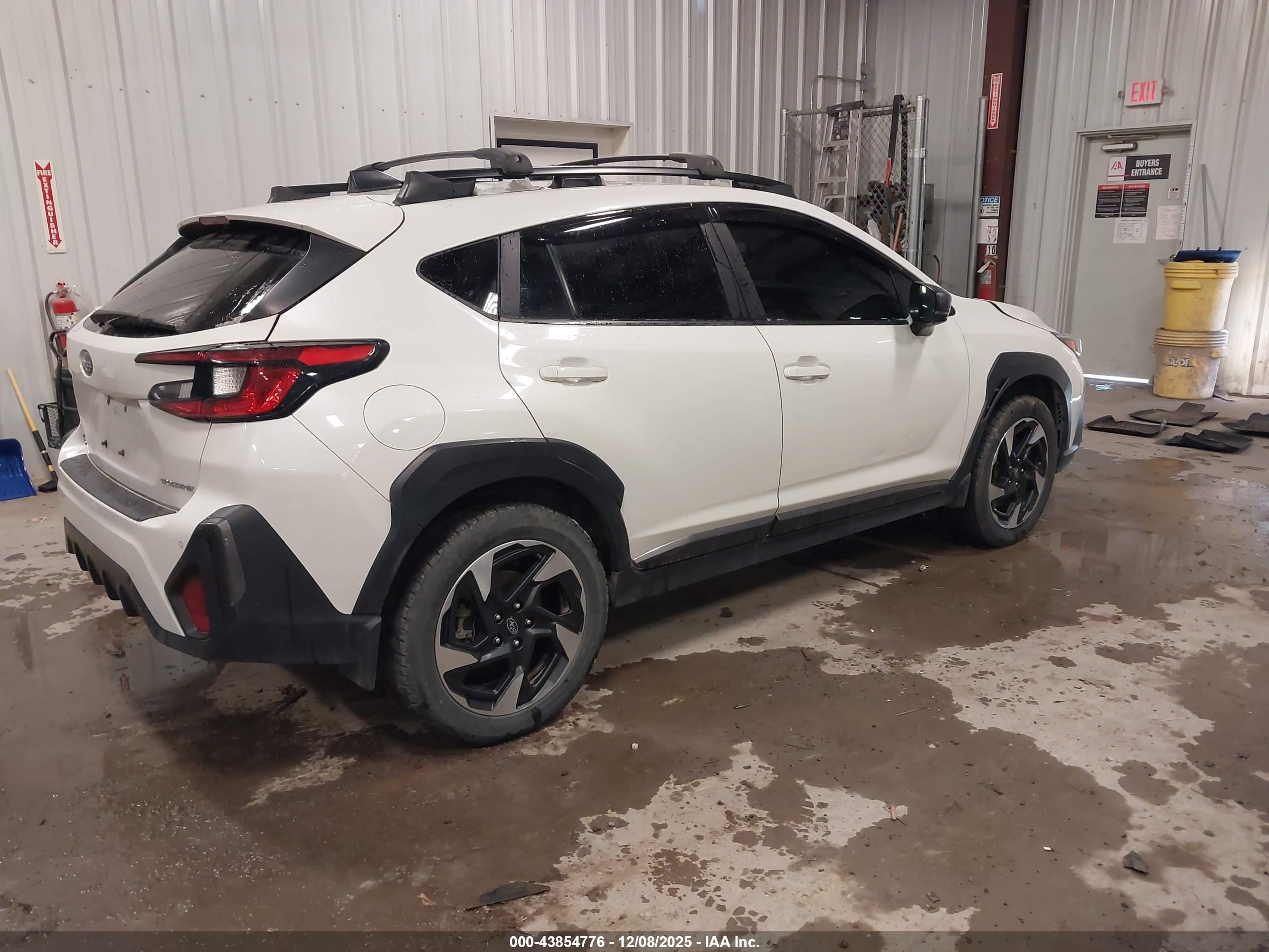 SUBARU CROSSTREK image 4