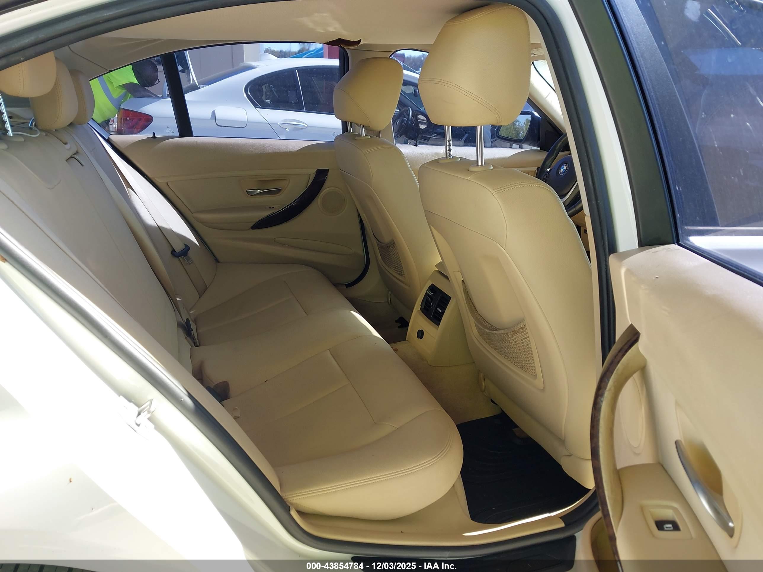 BMW 328I image 8