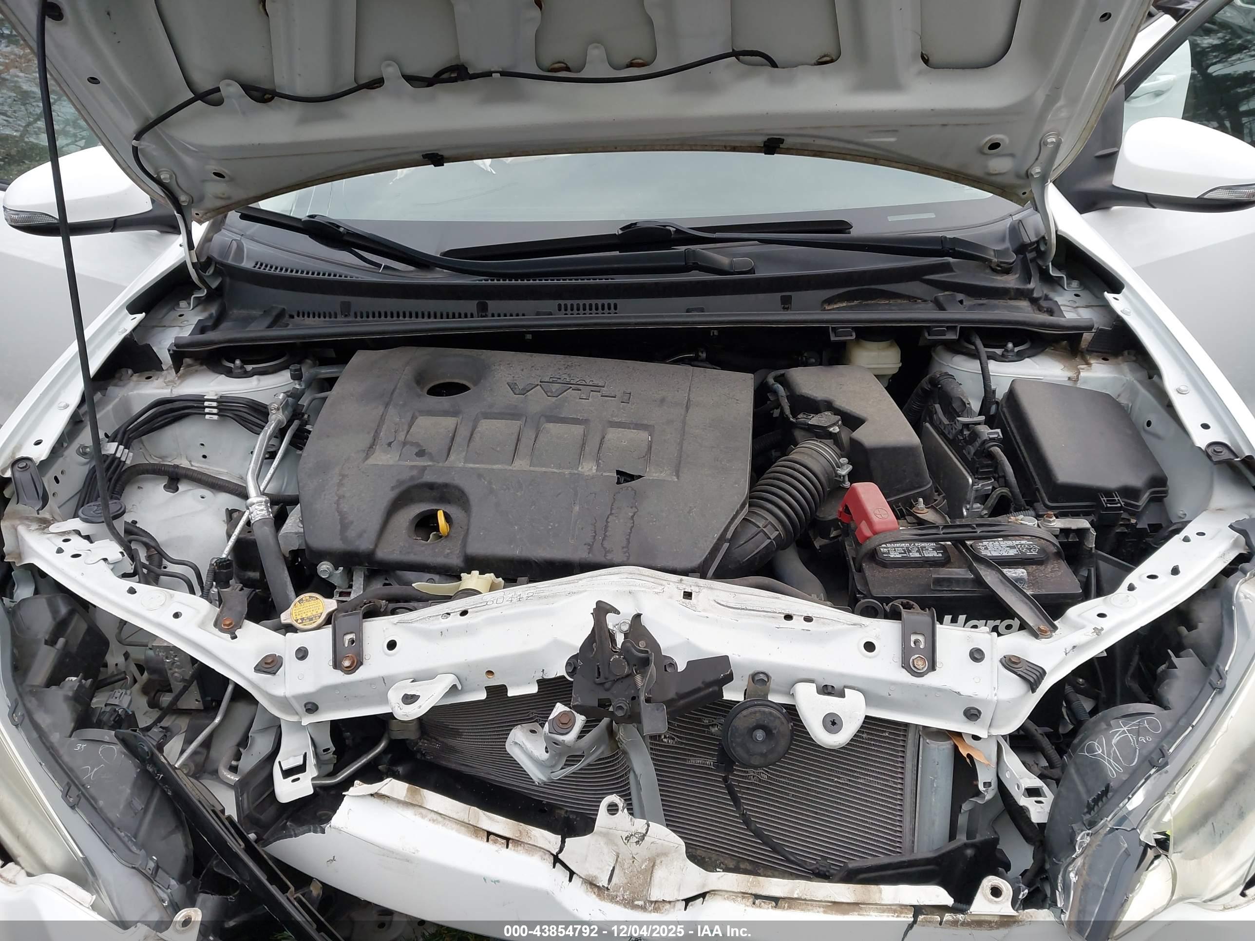 TOYOTA COROLLA image 10