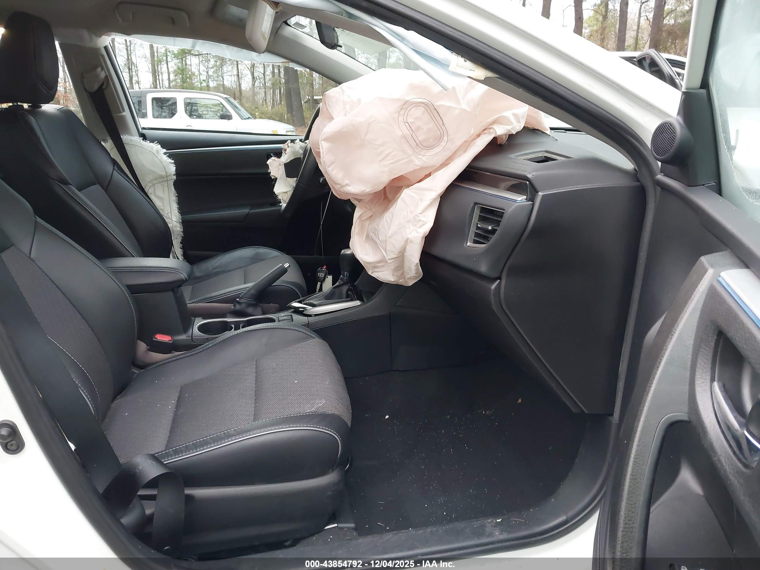 TOYOTA COROLLA image 5