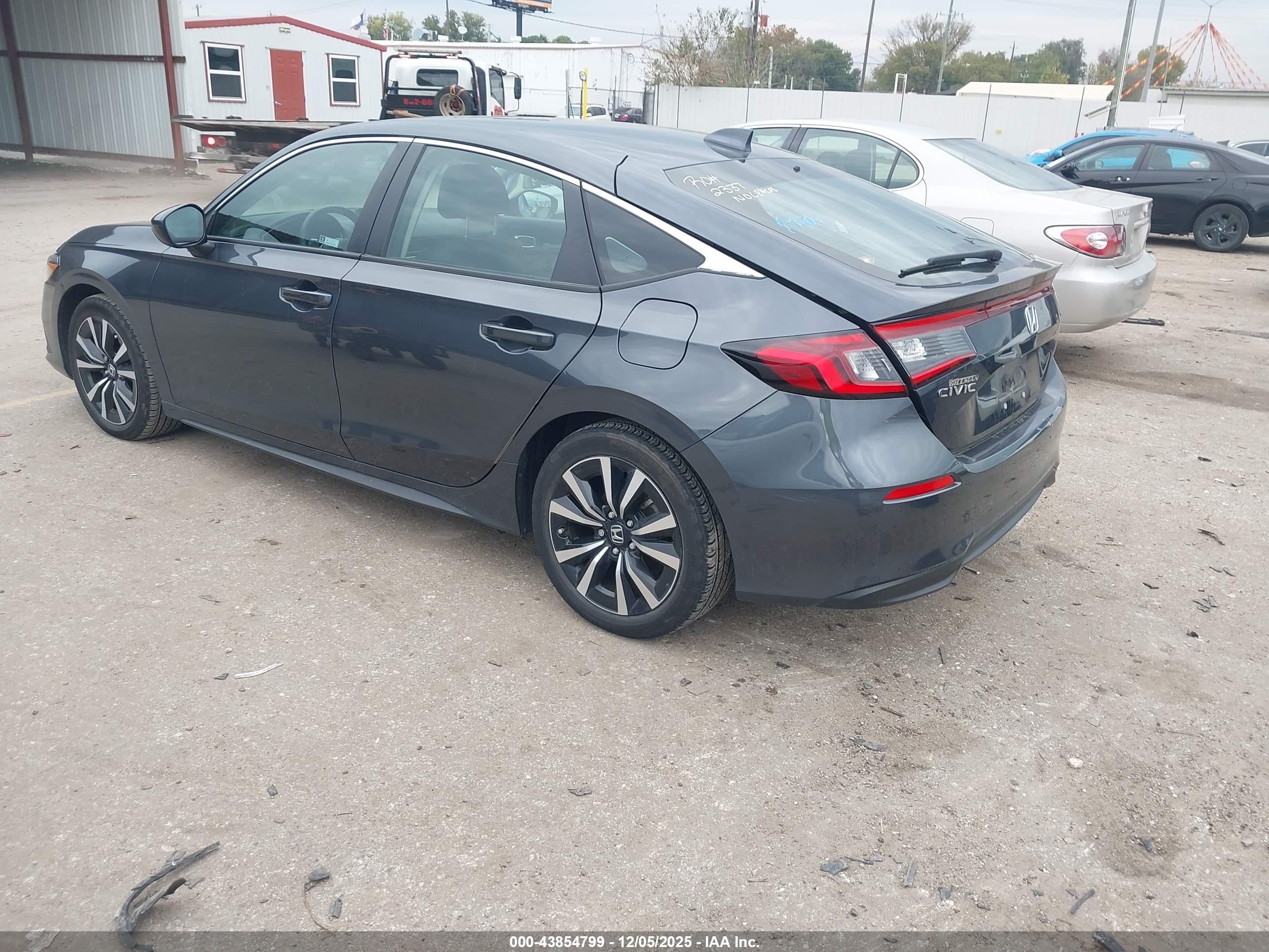HONDA CIVIC image 3