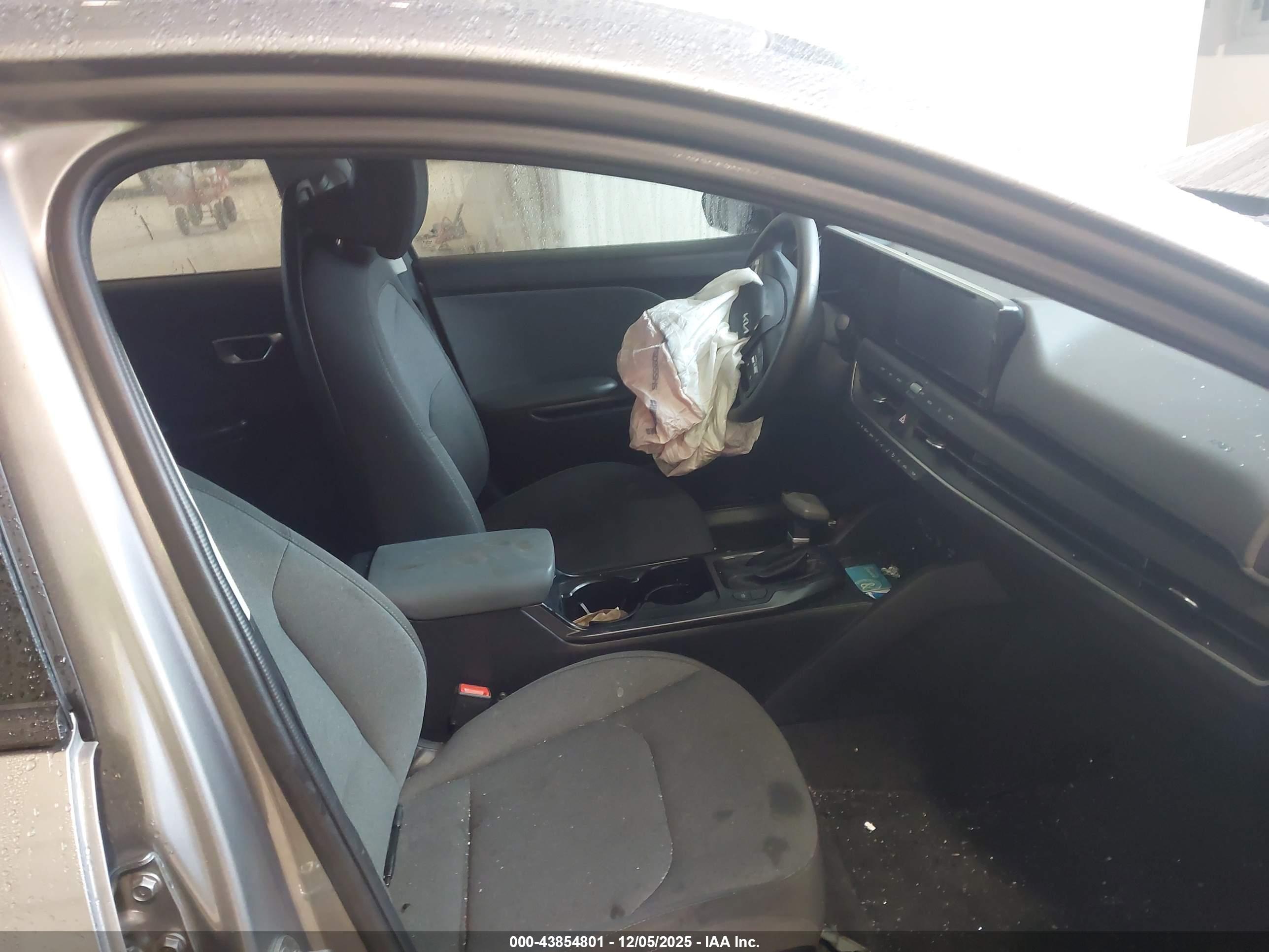 KIA K4 image 5