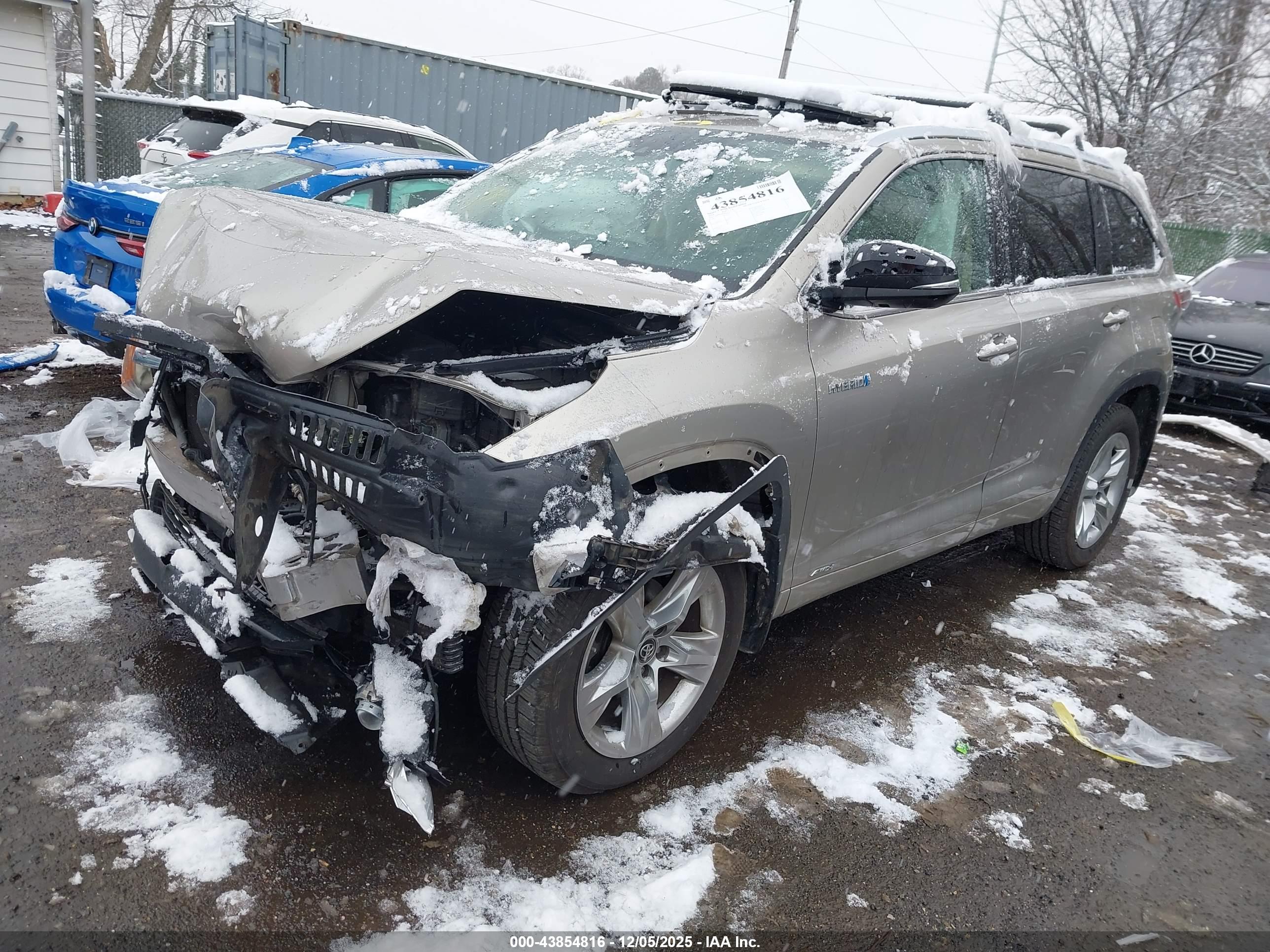 TOYOTA HIGHLANDER image 2