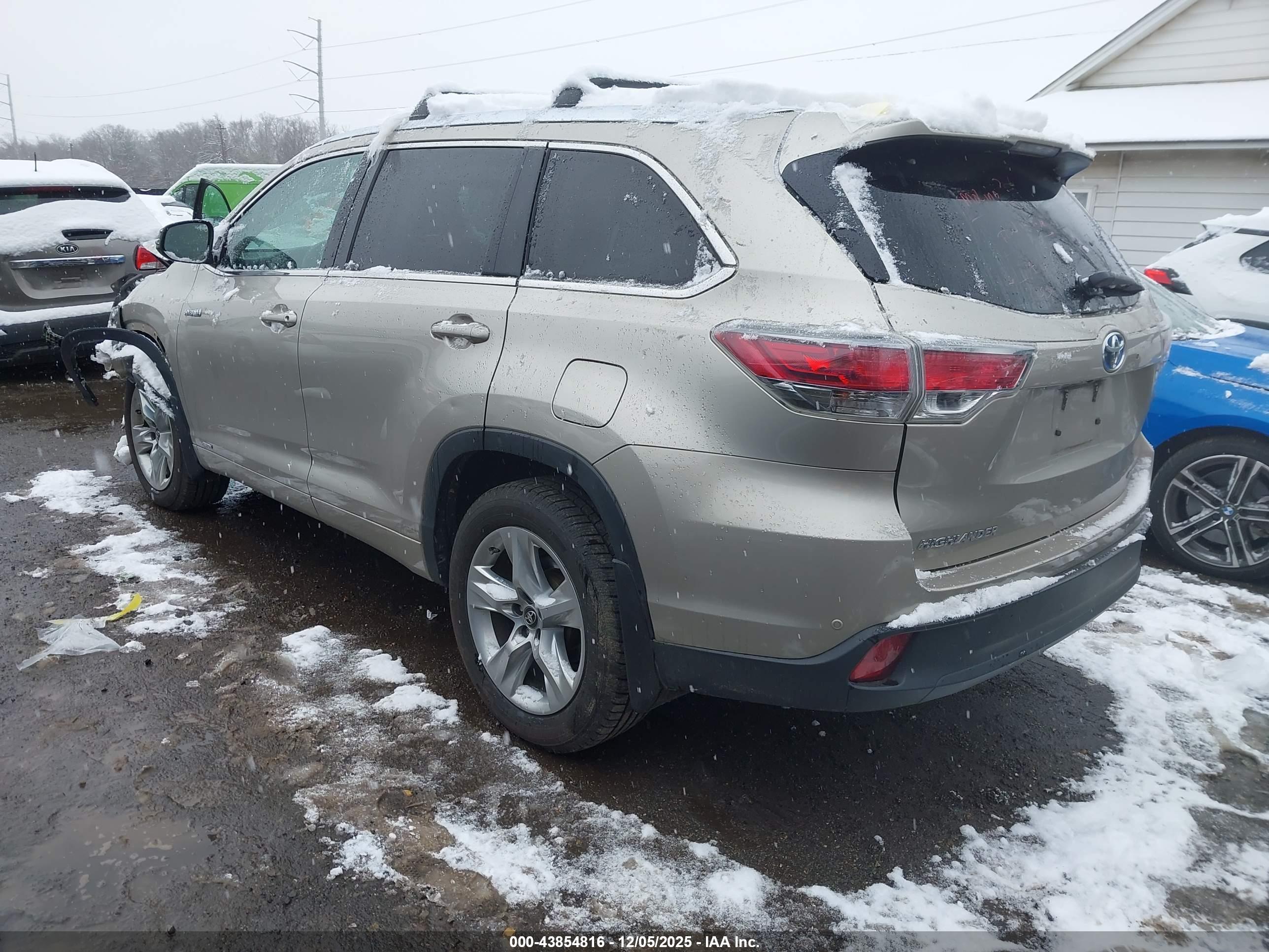 TOYOTA HIGHLANDER image 3