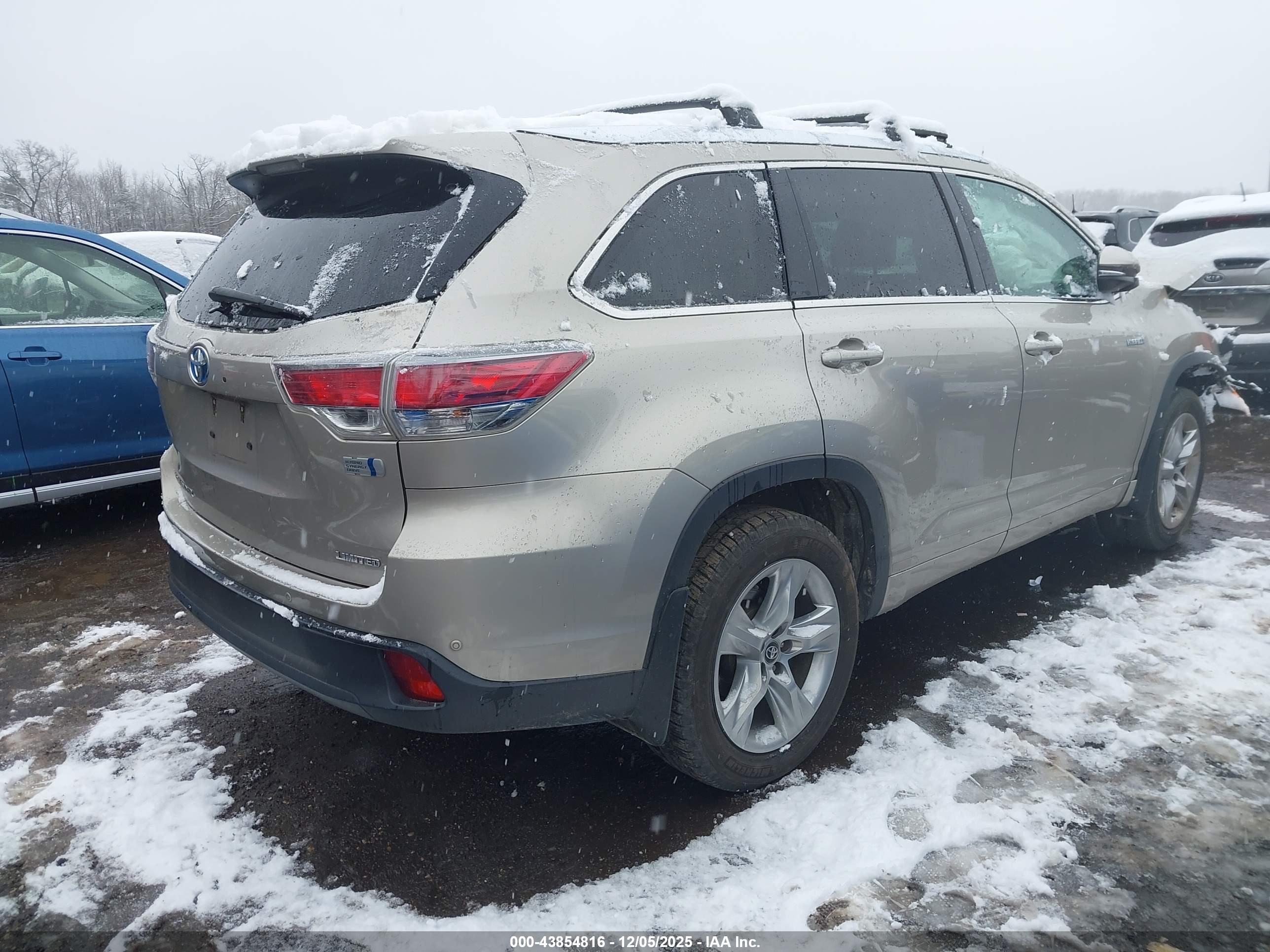 TOYOTA HIGHLANDER image 4