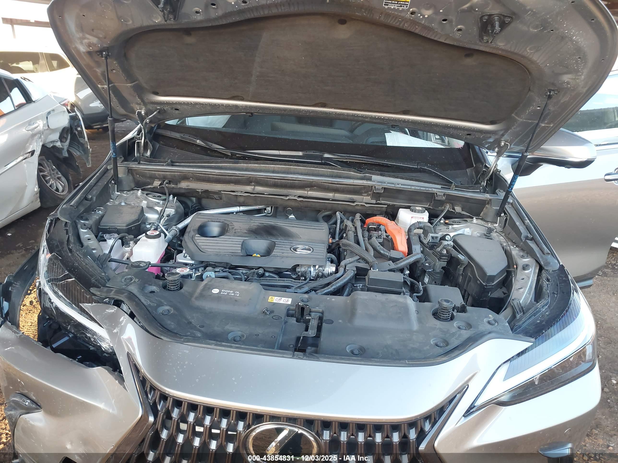 LEXUS NX image 10