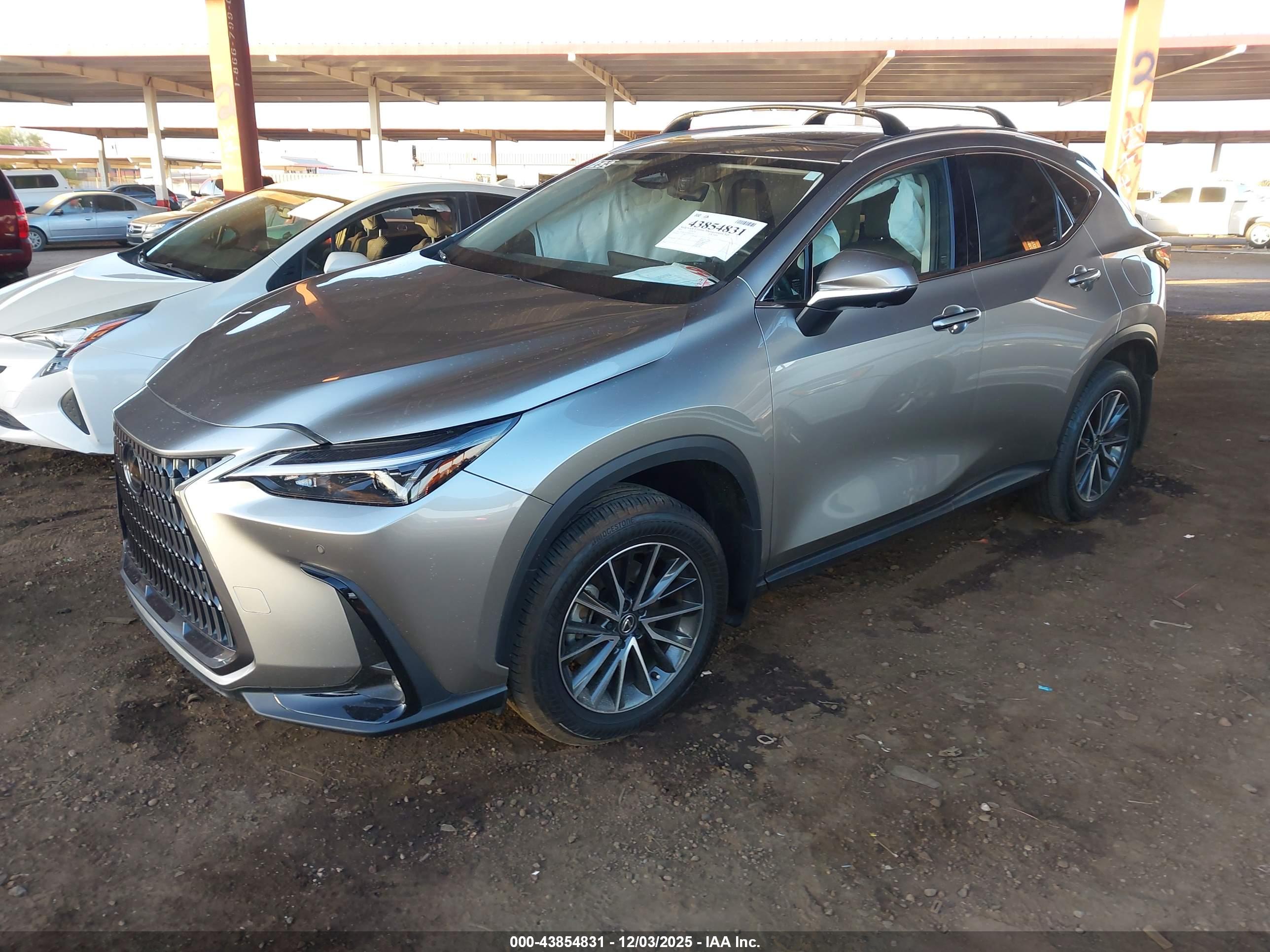 LEXUS NX image 2