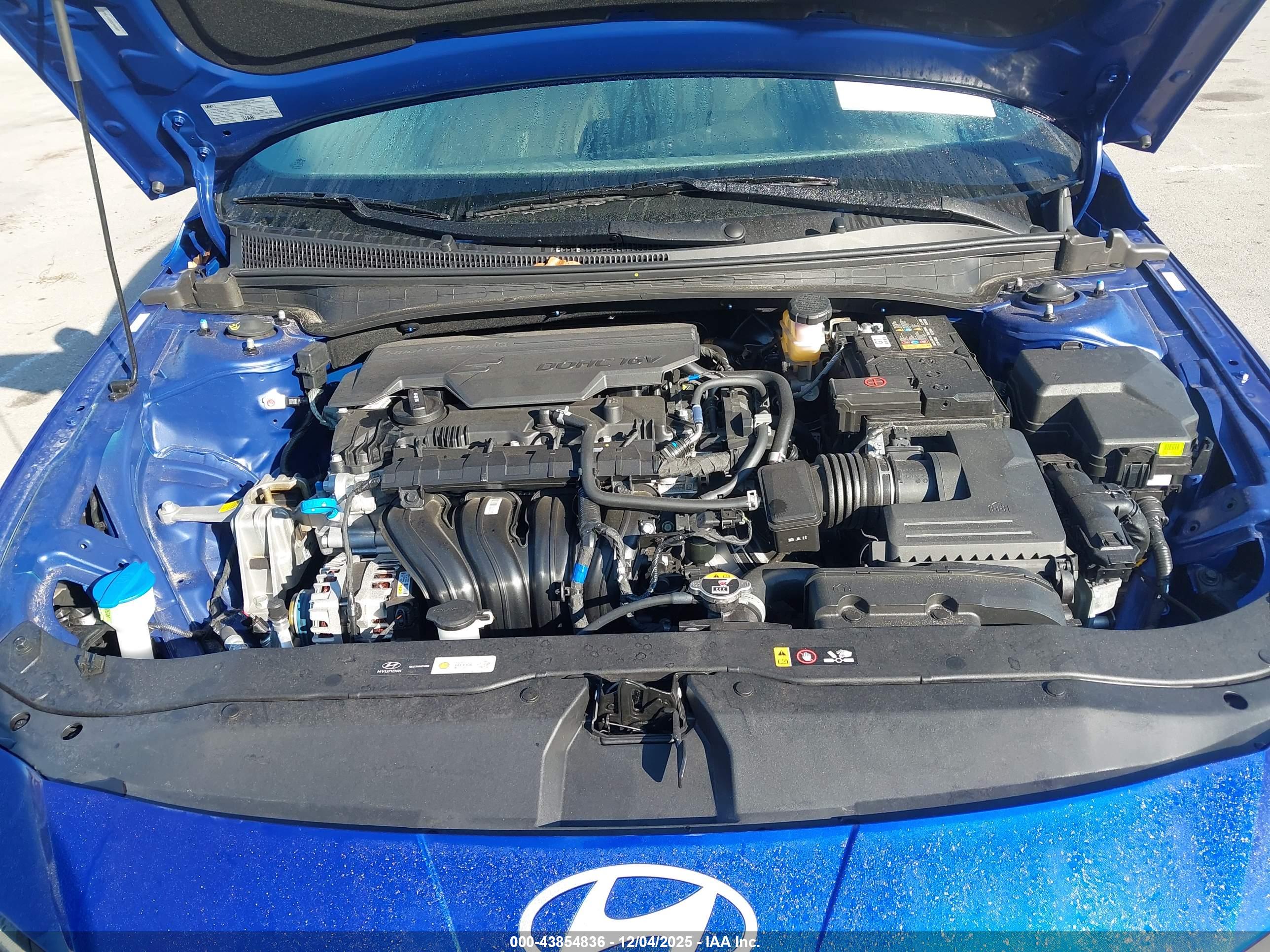 HYUNDAI ELANTRA image 10