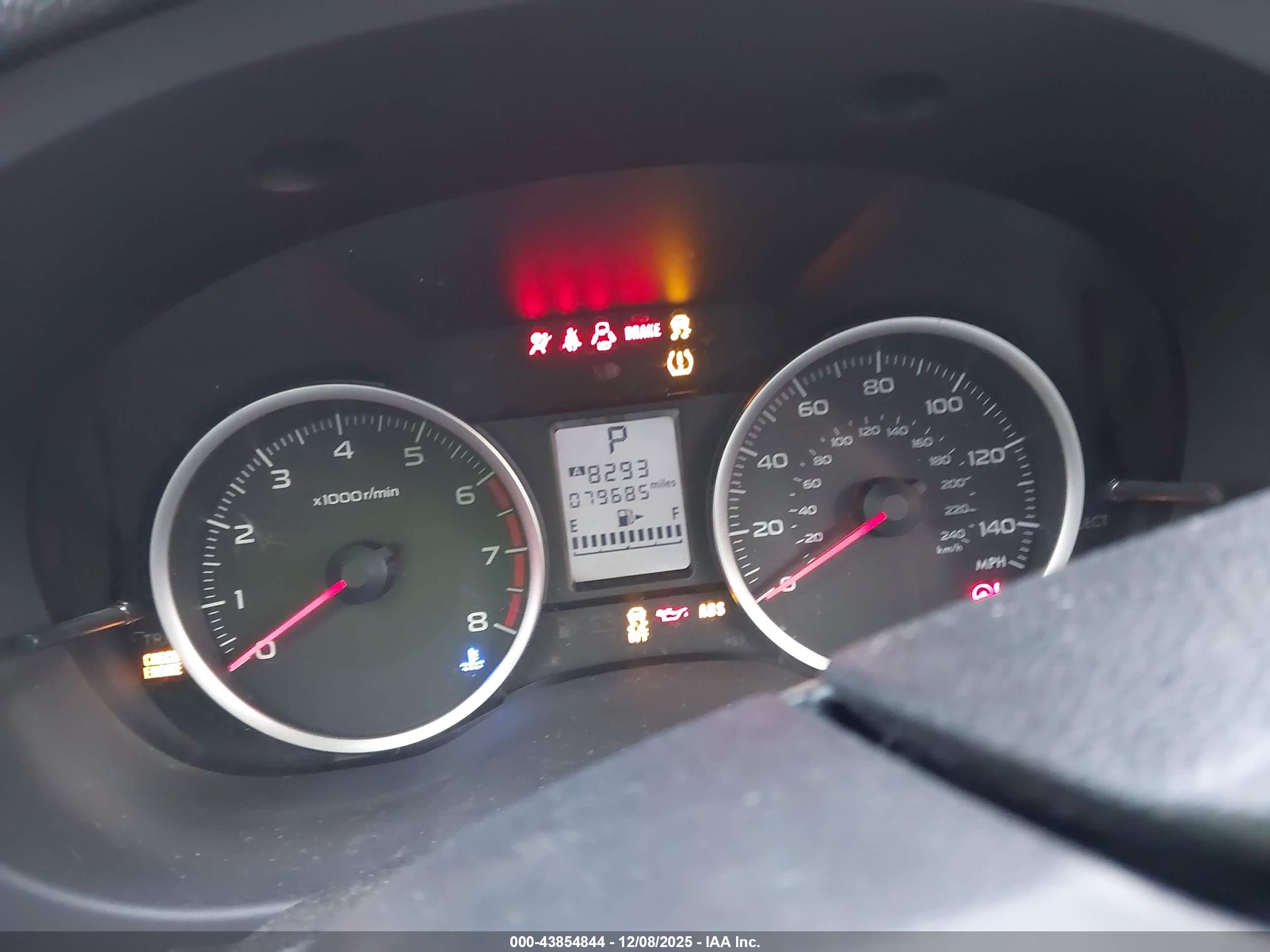 SUBARU FORESTER image 7