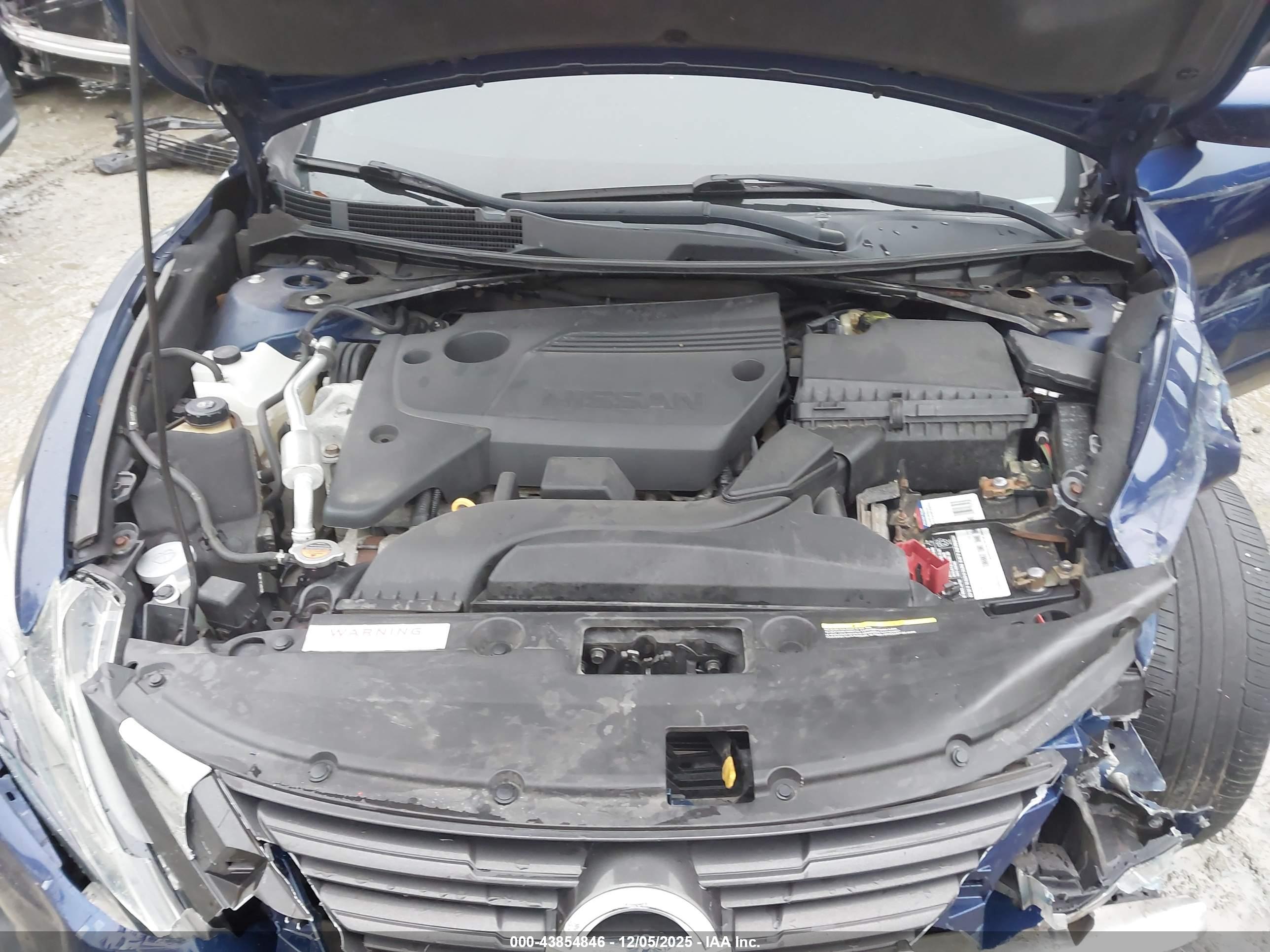 NISSAN ALTIMA image 10
