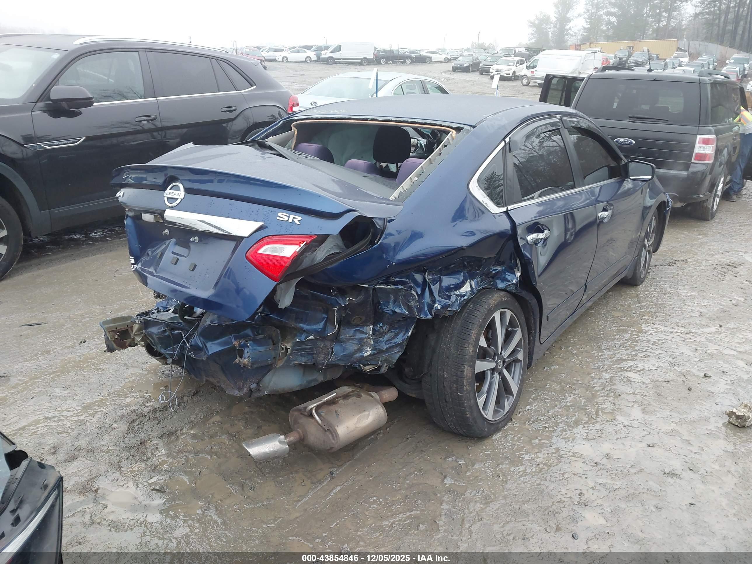 NISSAN ALTIMA image 4