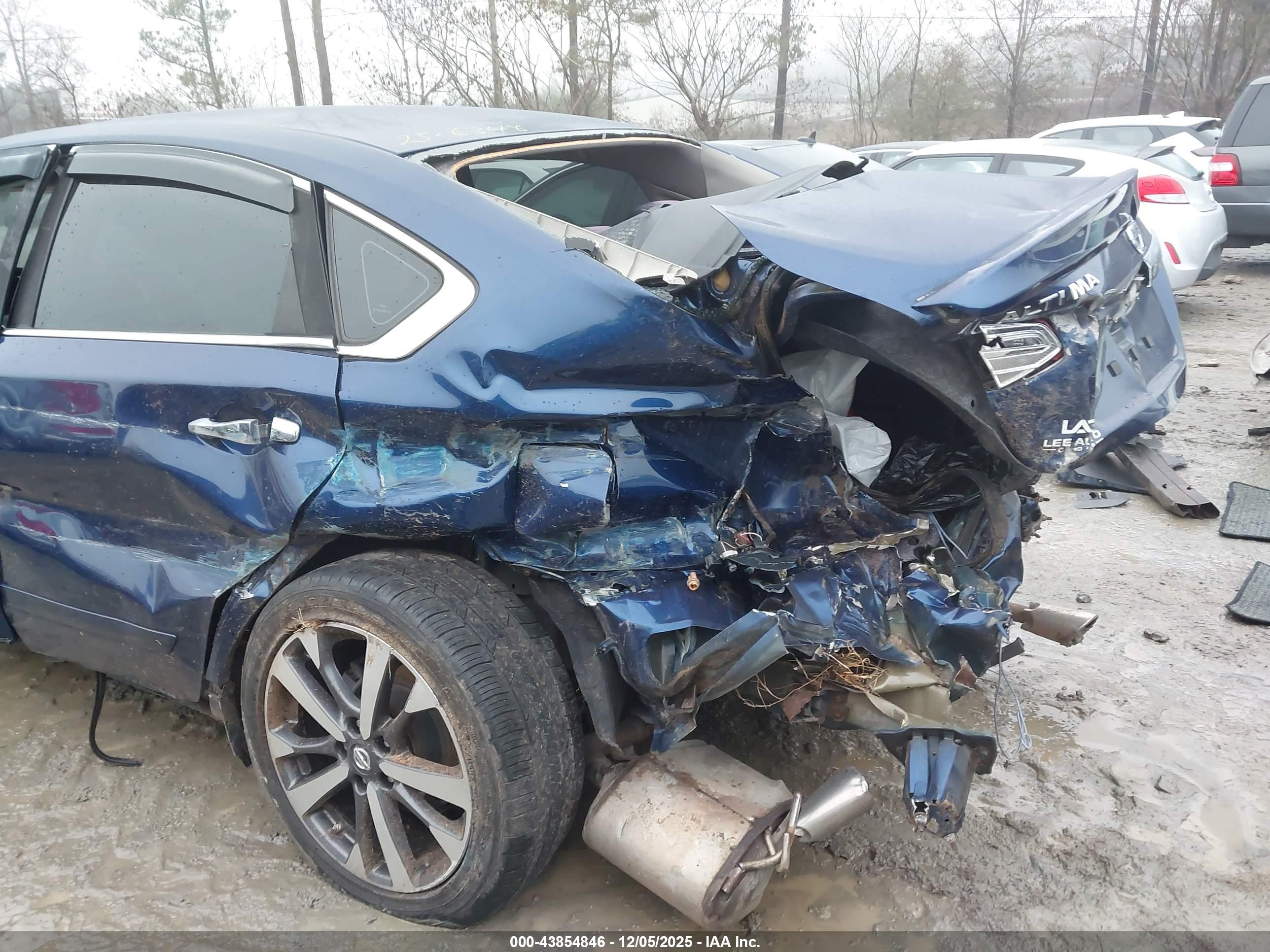 NISSAN ALTIMA image 6