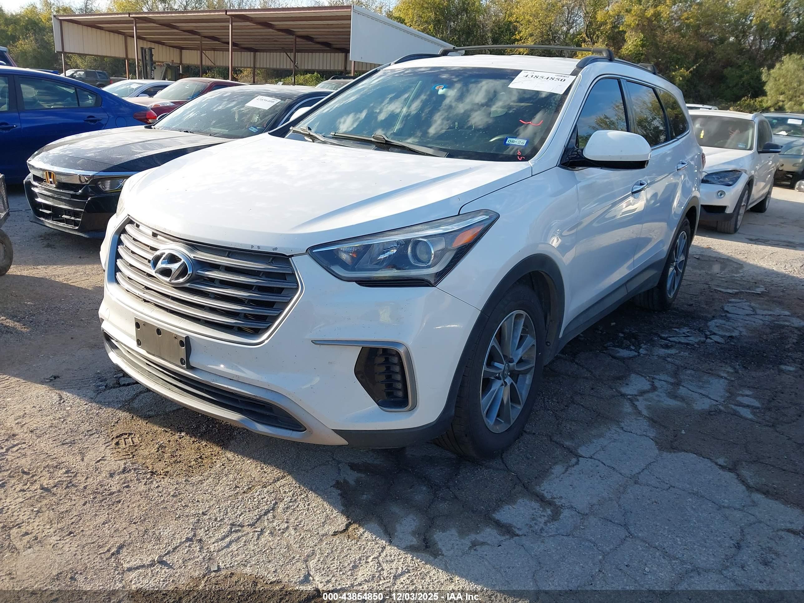 HYUNDAI SANTA image 2