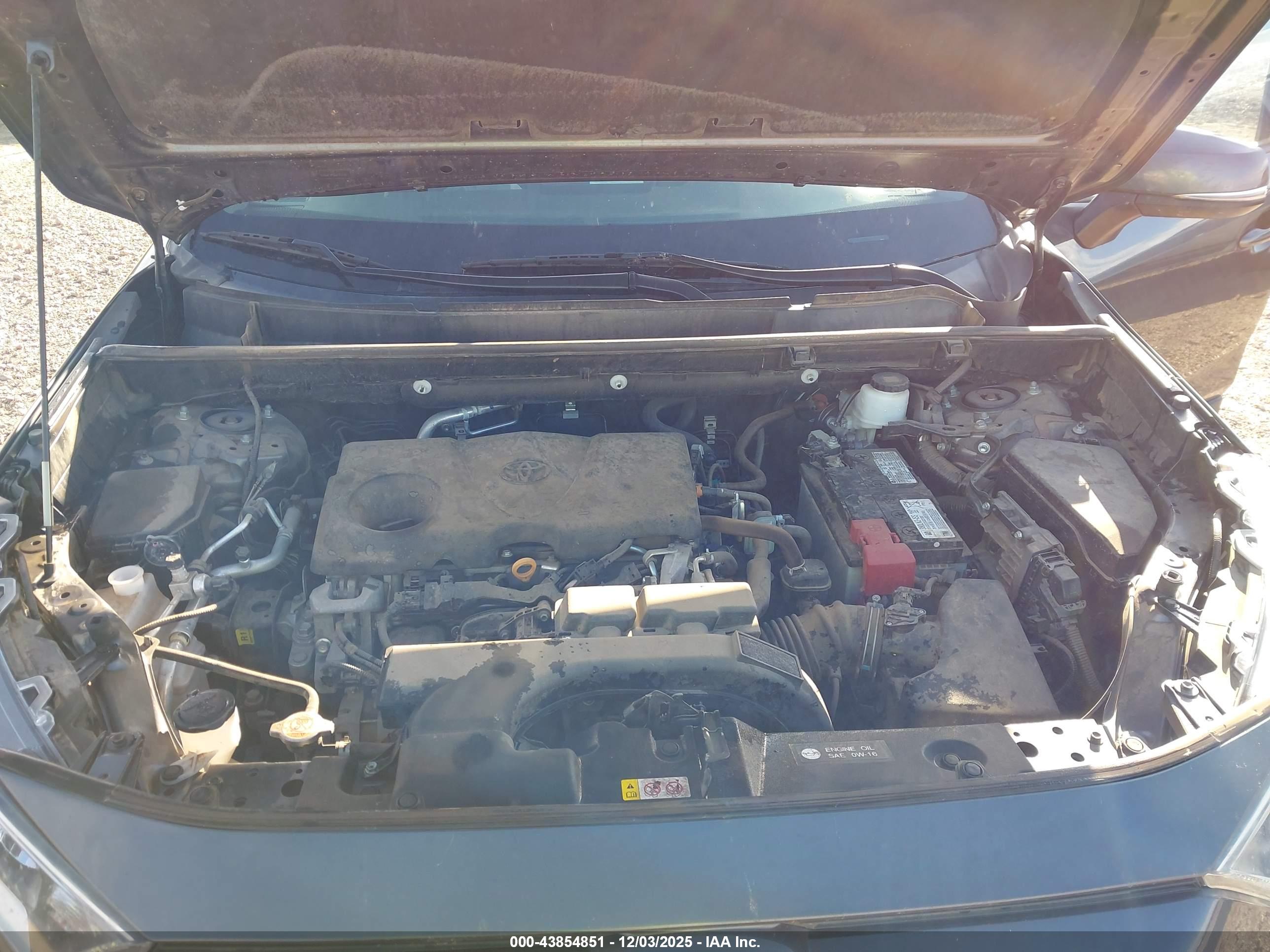 TOYOTA RAV4 image 10