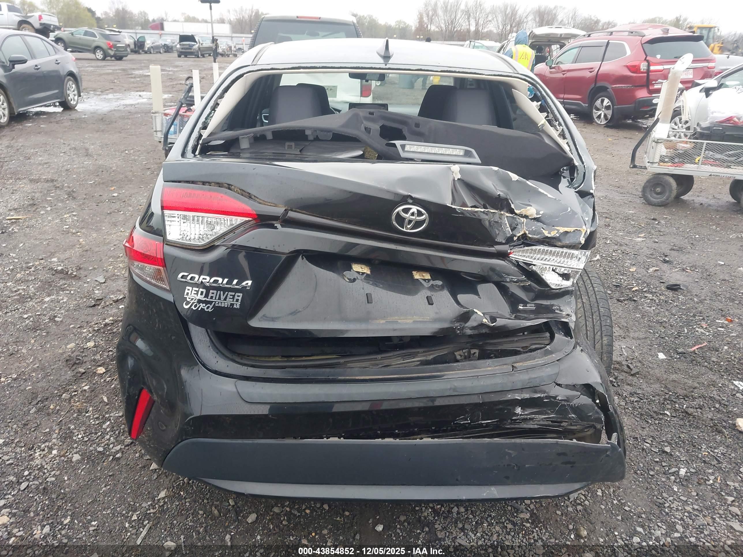 TOYOTA COROLLA image 6