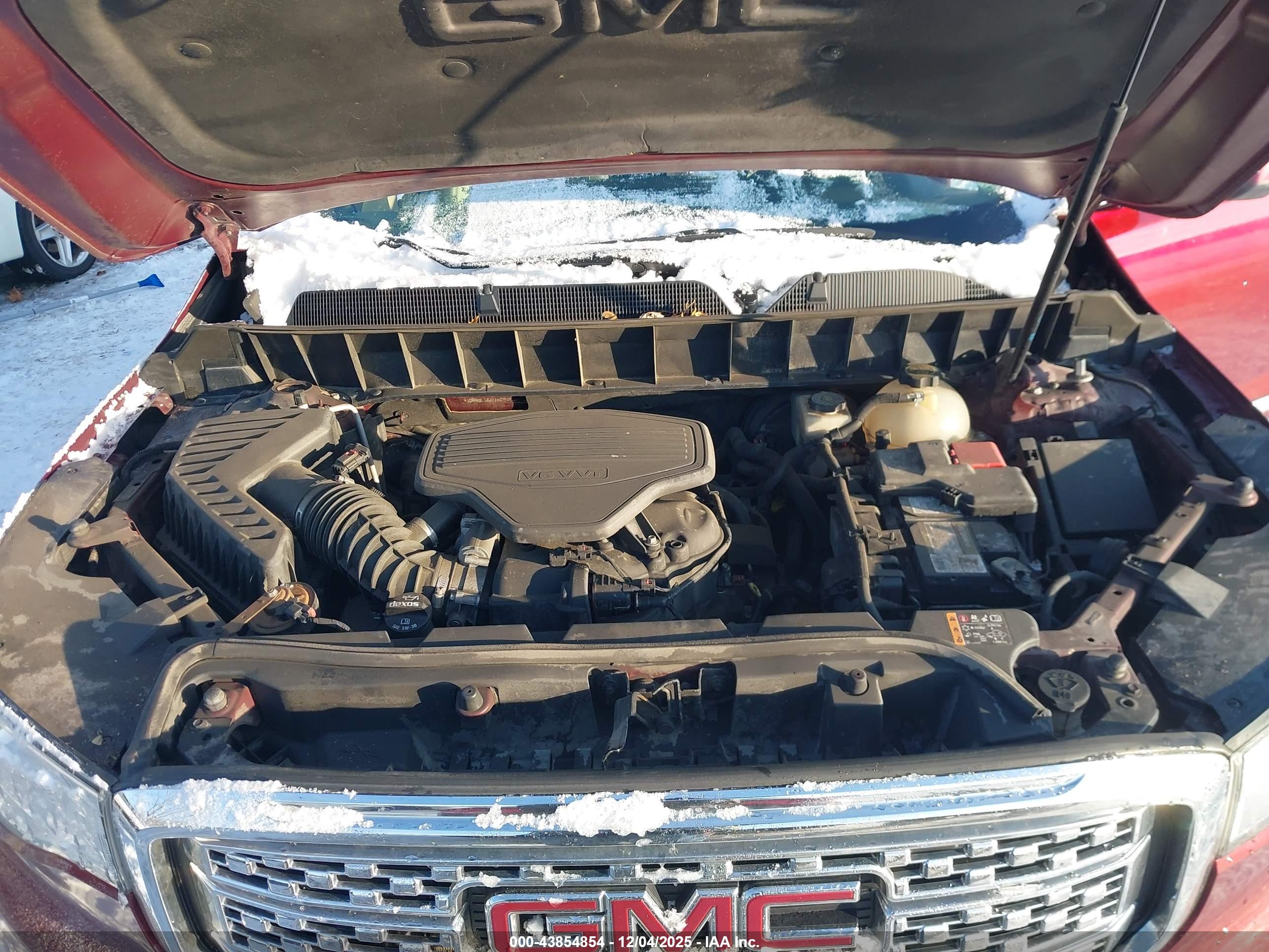 GMC ACADIA image 10