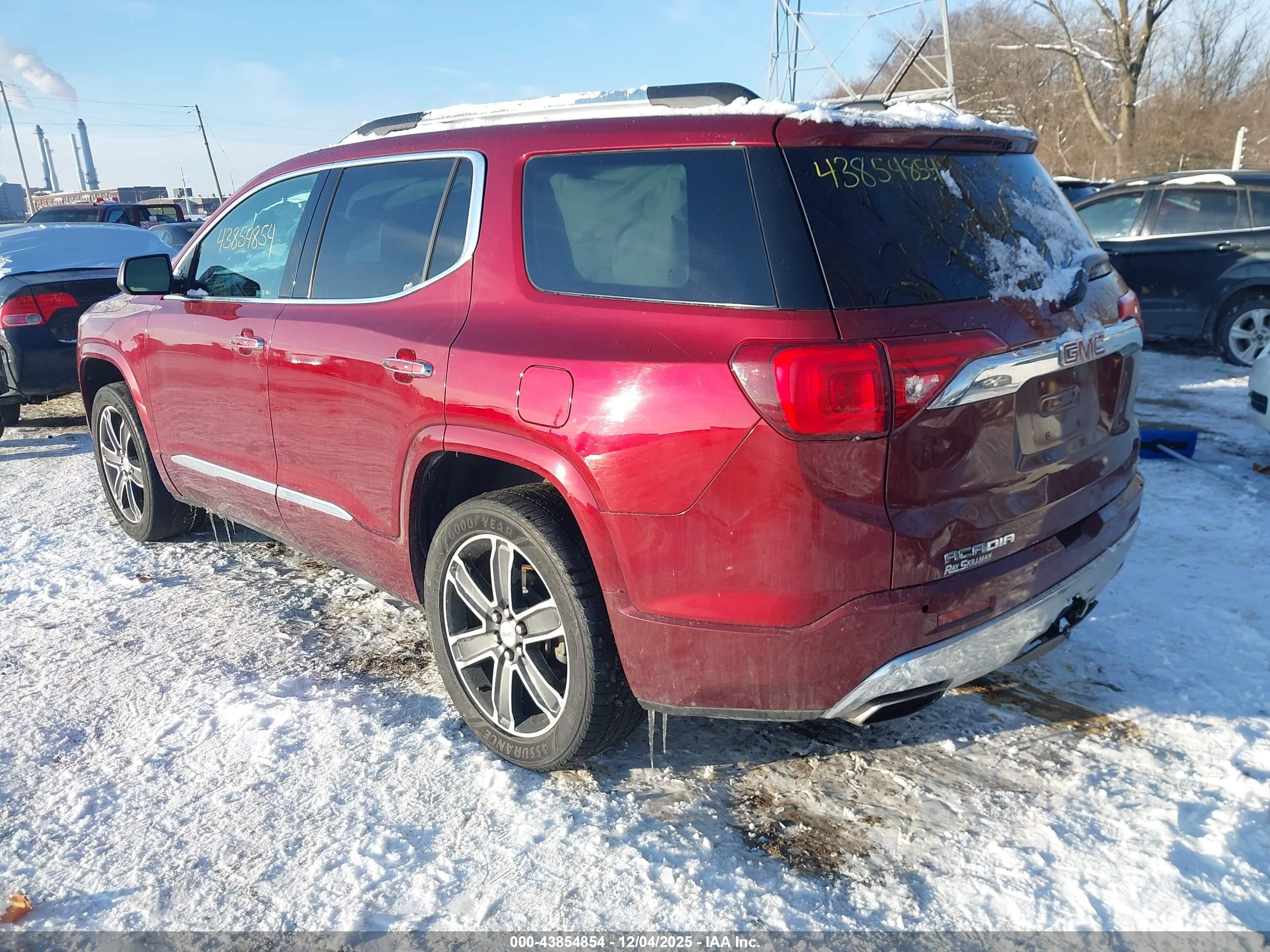 GMC ACADIA image 3