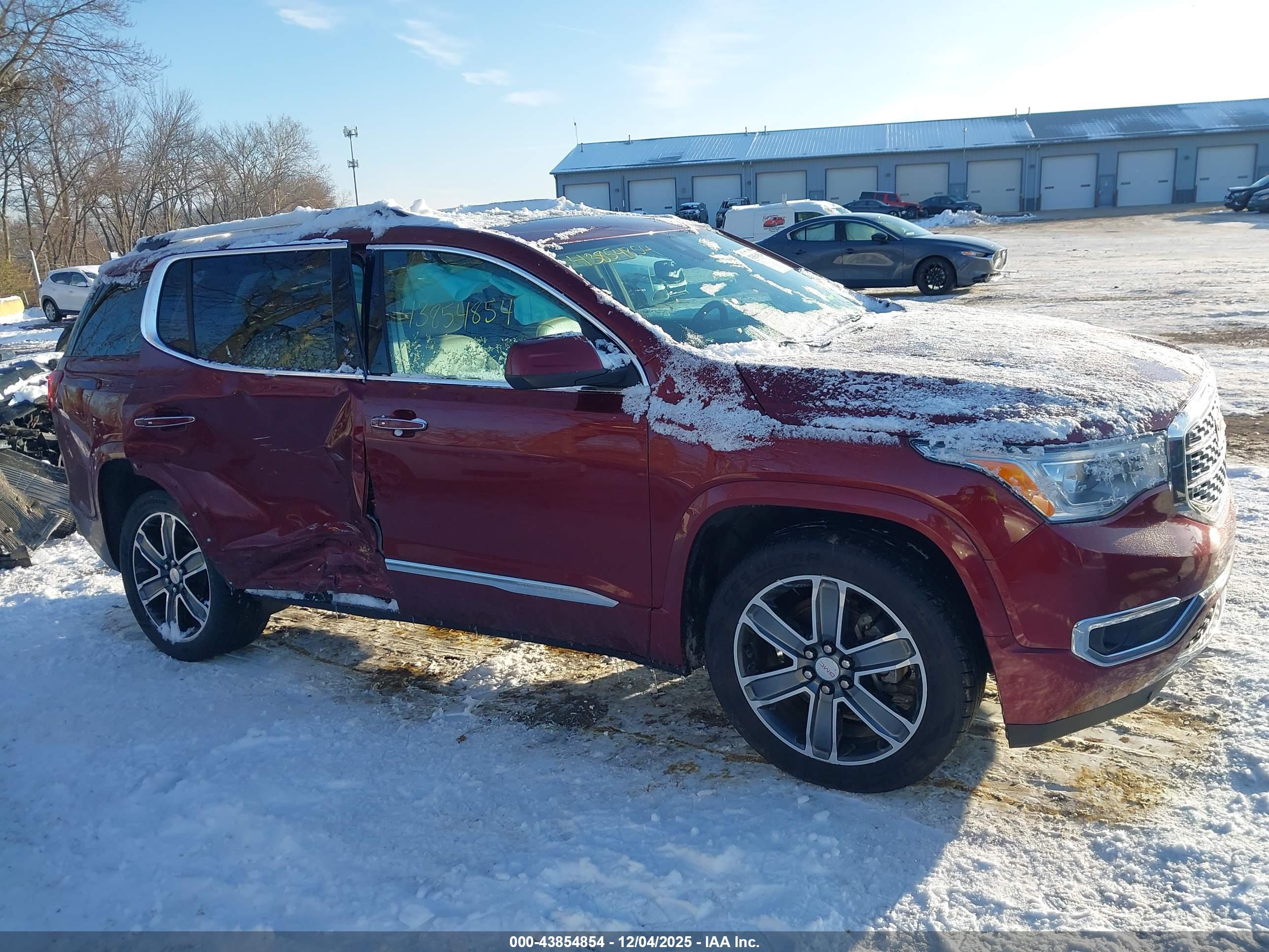 GMC ACADIA image 6