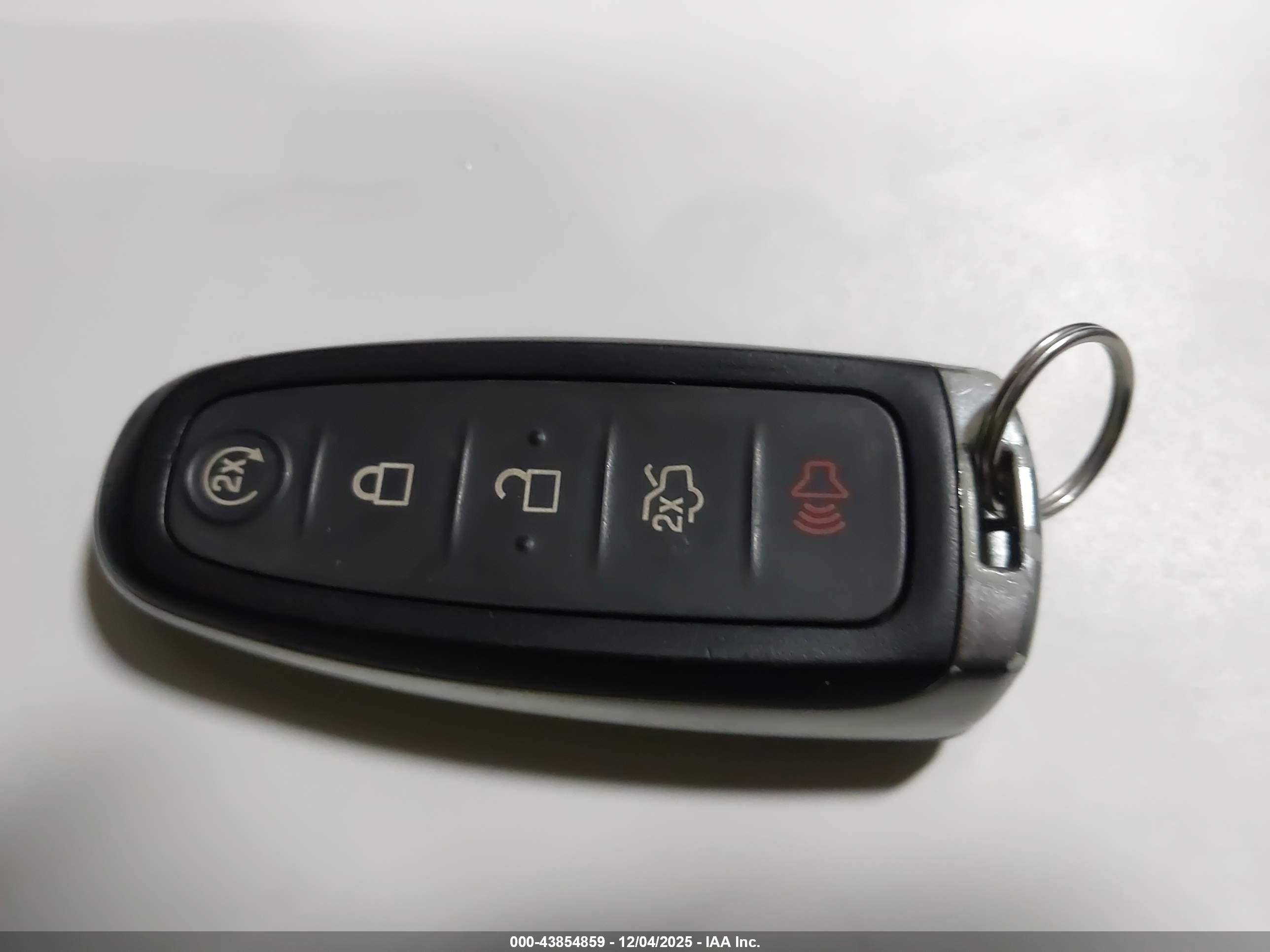 FORD ESCAPE image 11
