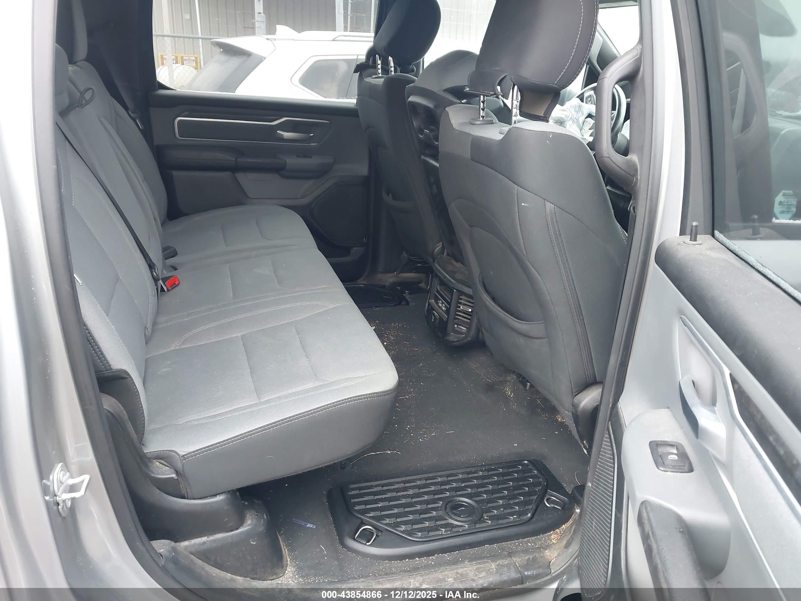 RAM 1500 image 8