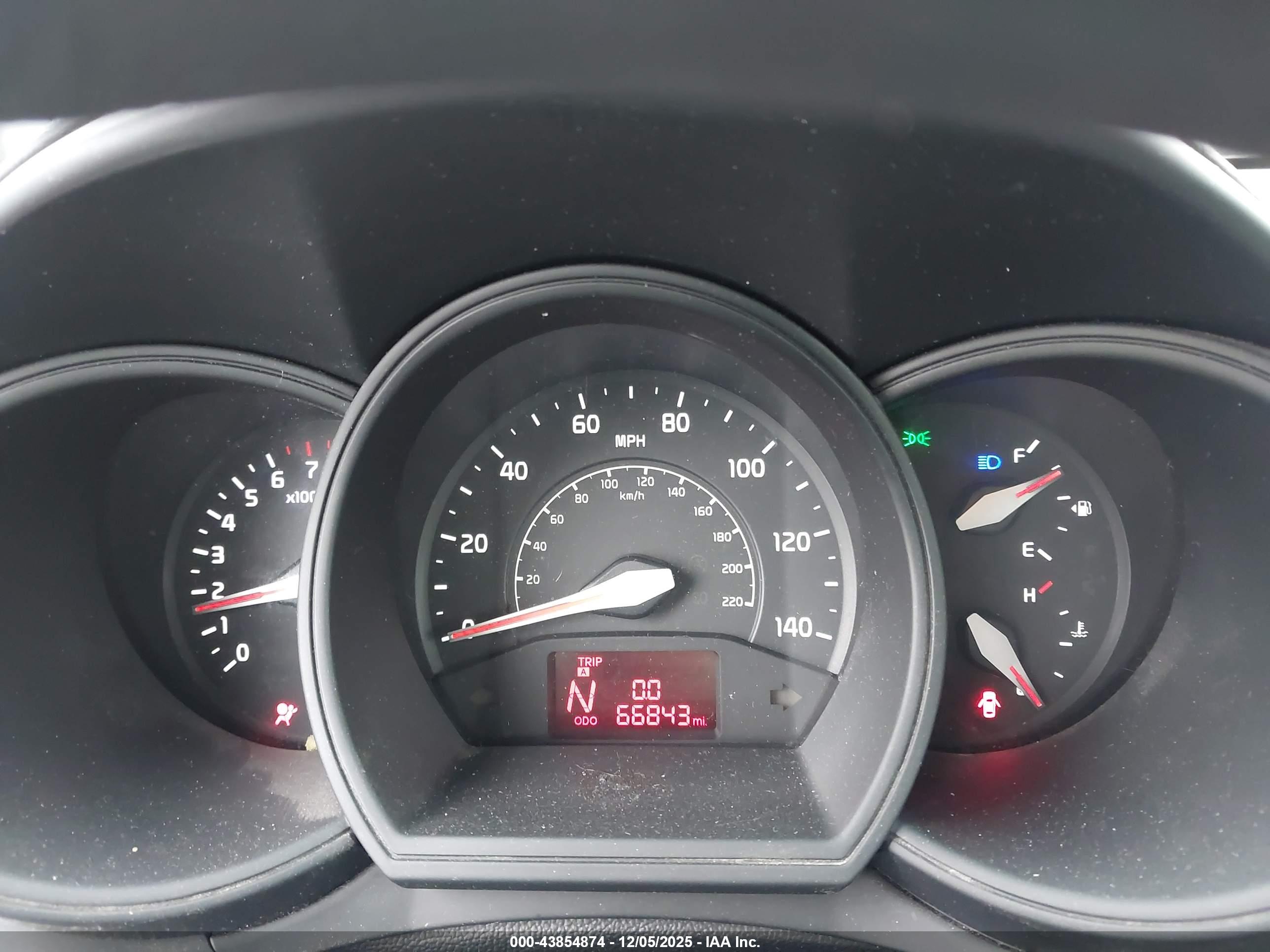 KIA RIO image 7