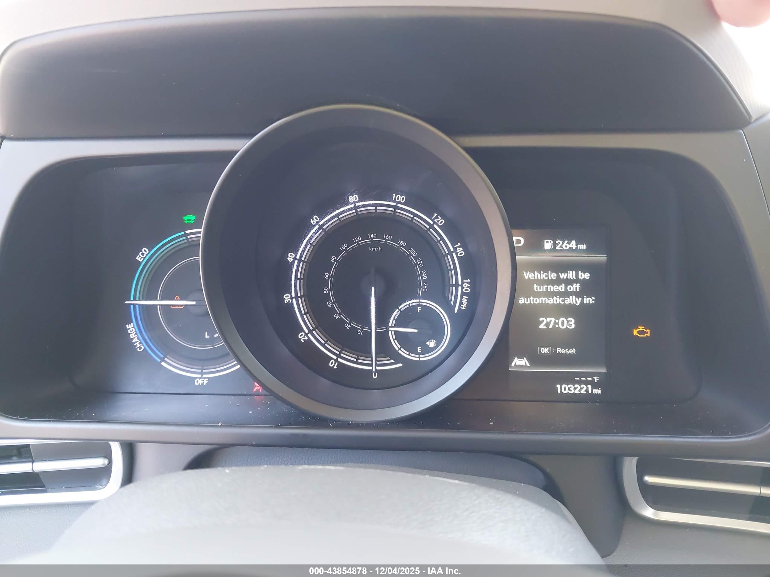 HYUNDAI ELANTRA image 7