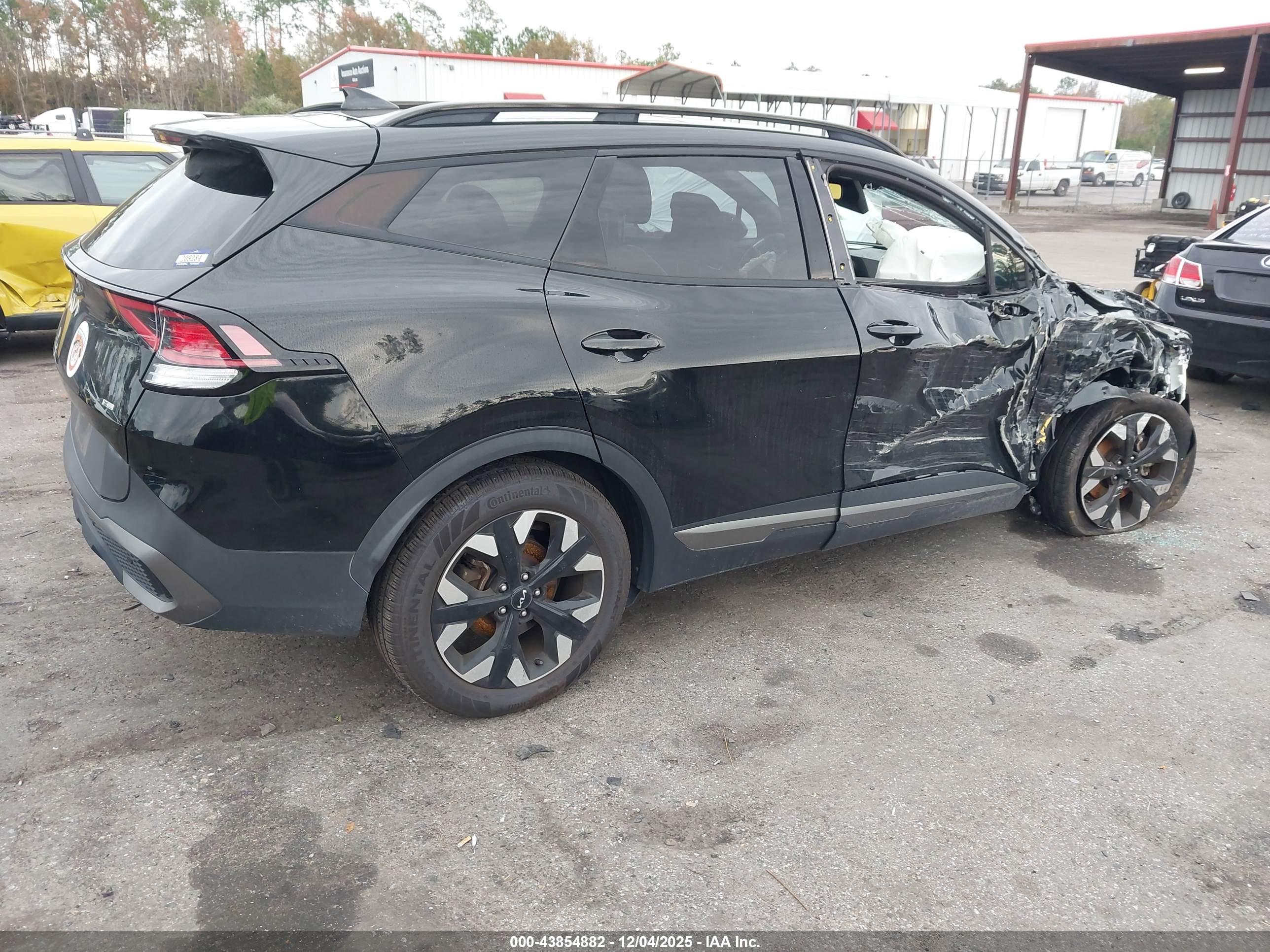 KIA SPORTAGE image 4