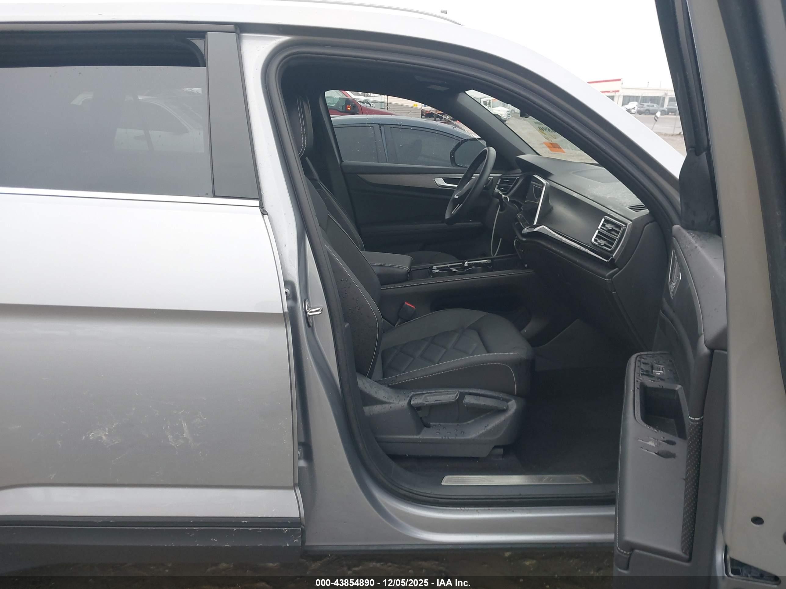 VOLKSWAGEN ATLAS image 5