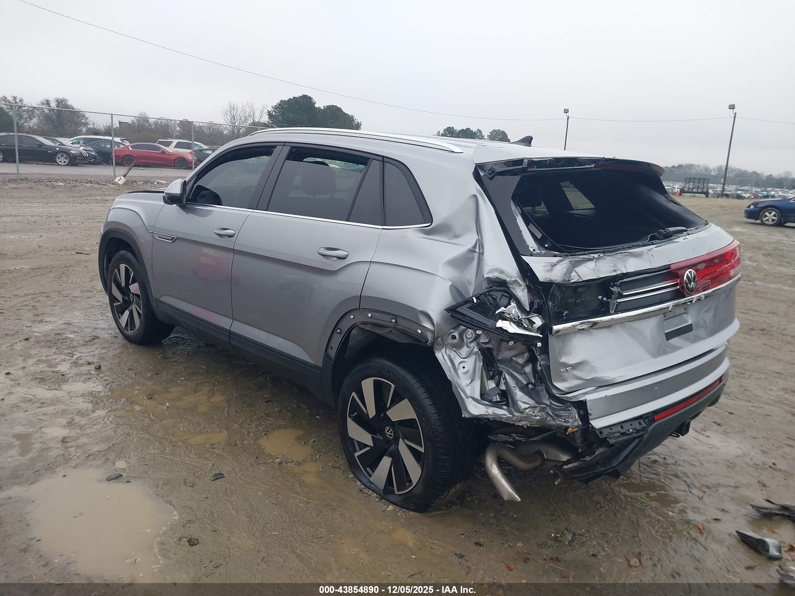 VOLKSWAGEN ATLAS image 6