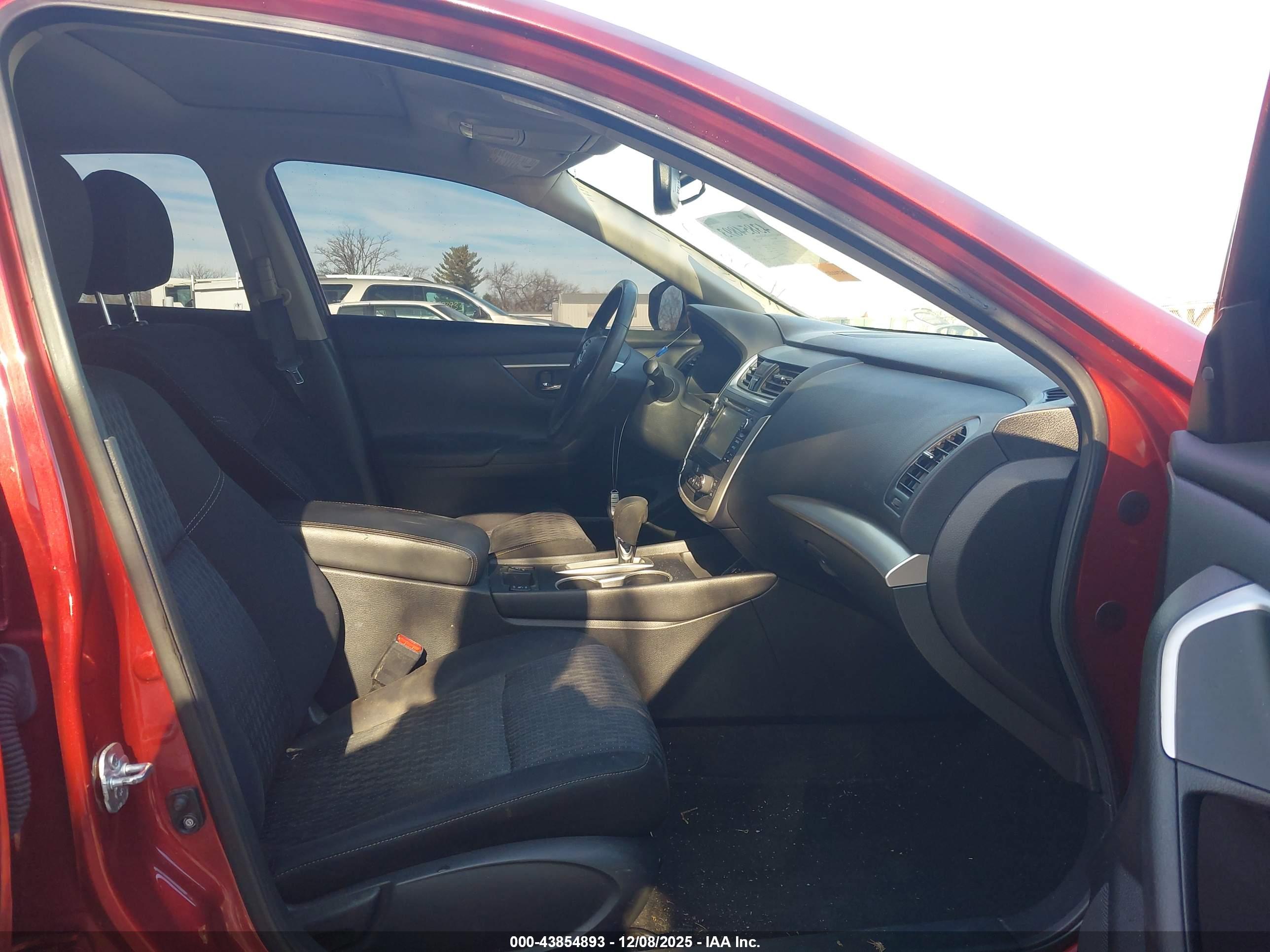 NISSAN ALTIMA image 5