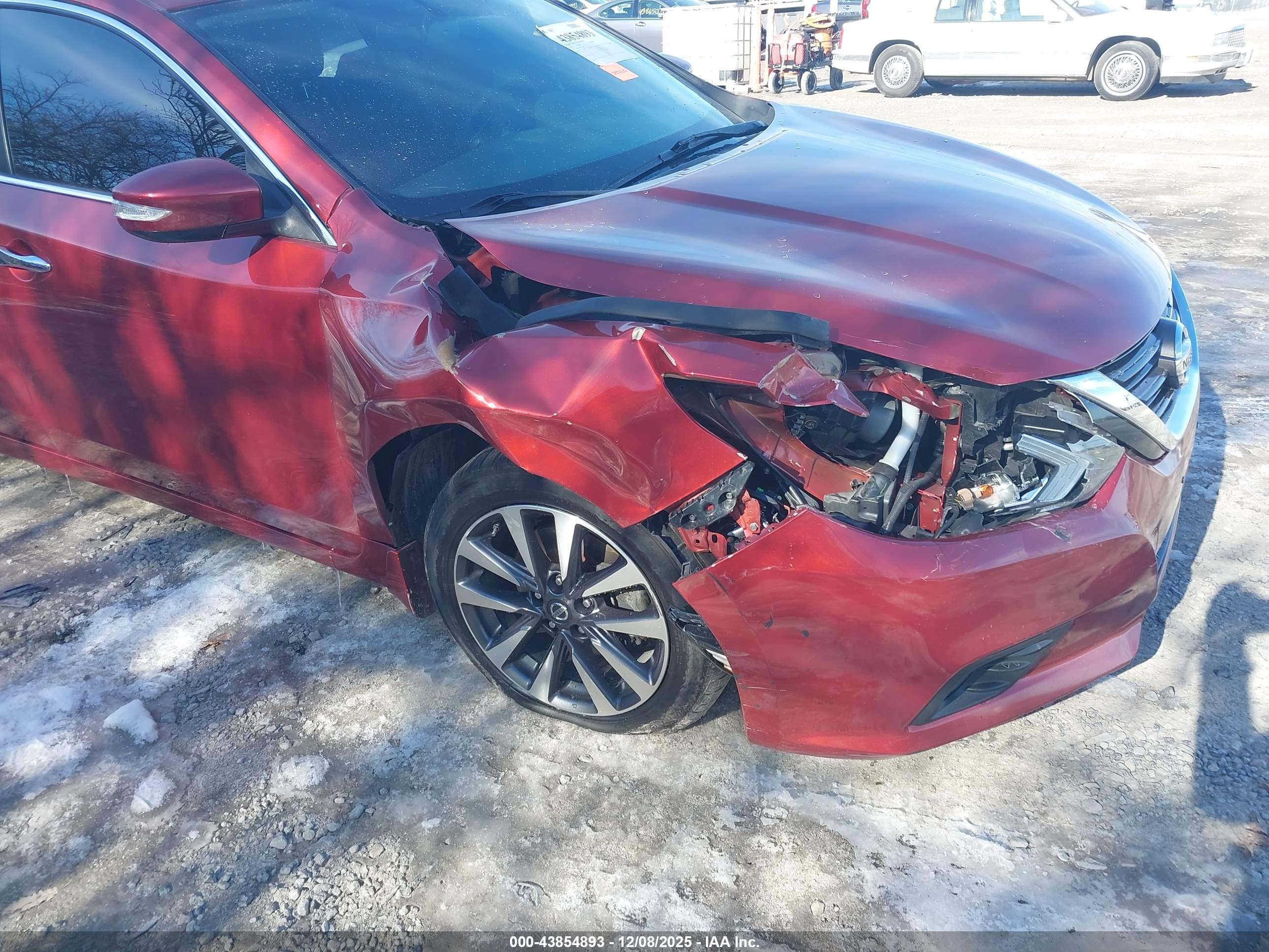 NISSAN ALTIMA image 6