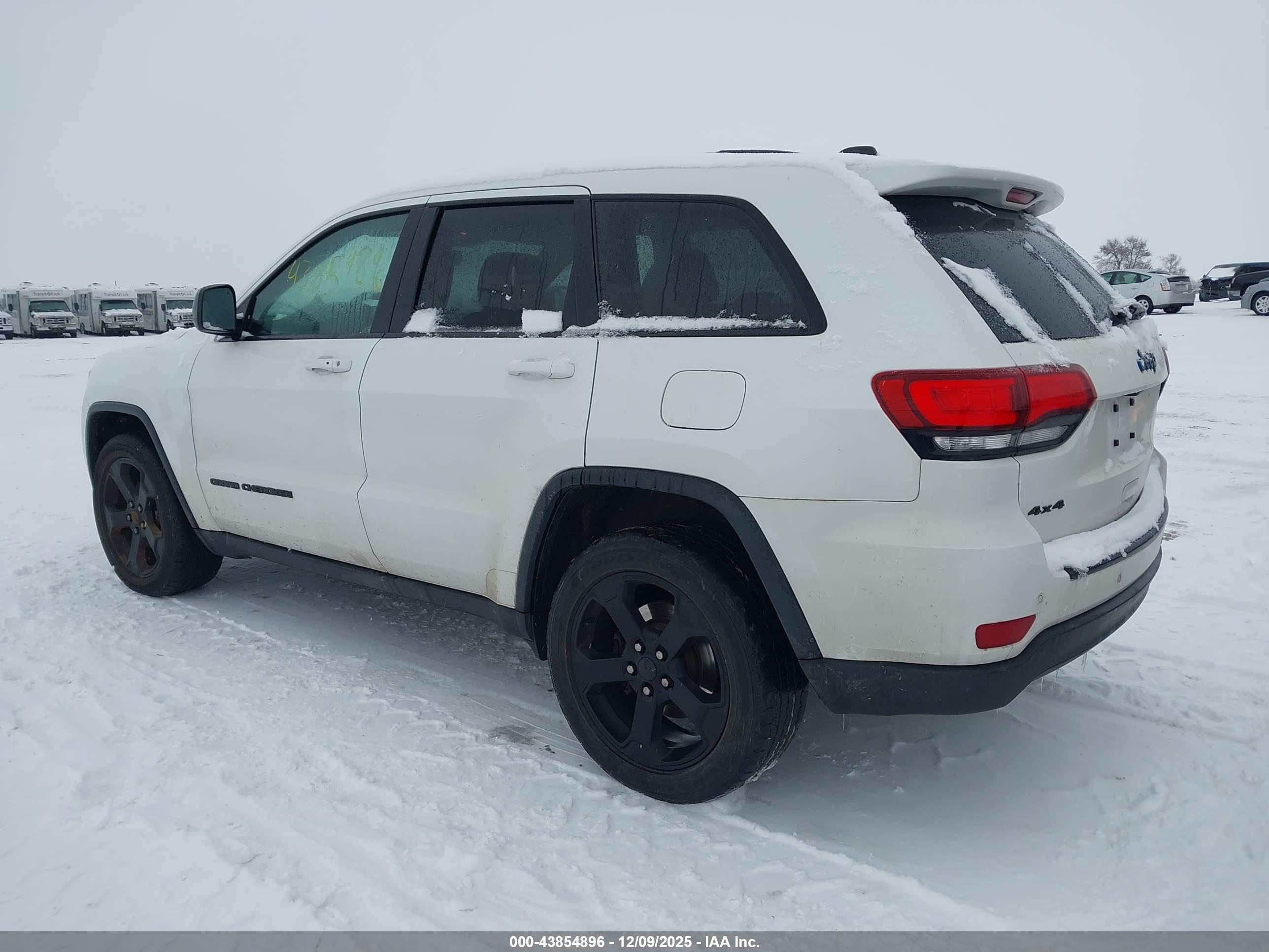 JEEP GRAND image 3
