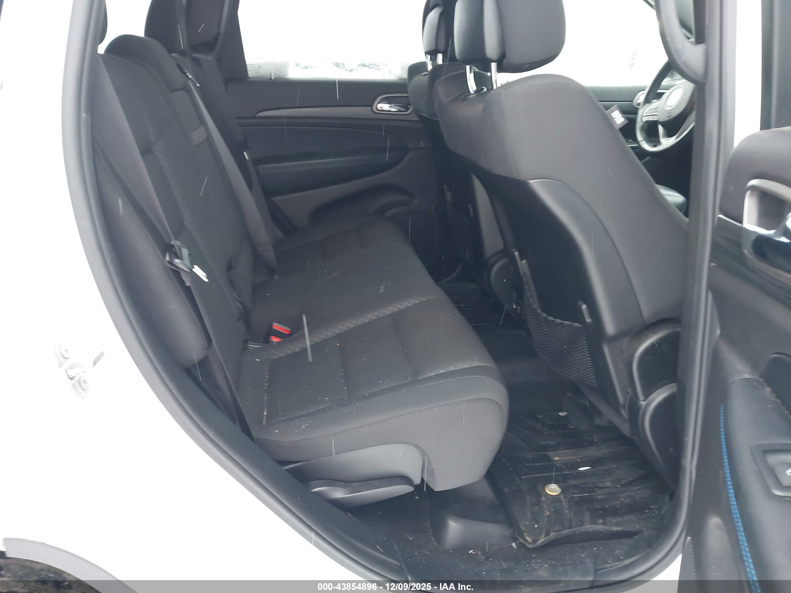 JEEP GRAND image 8