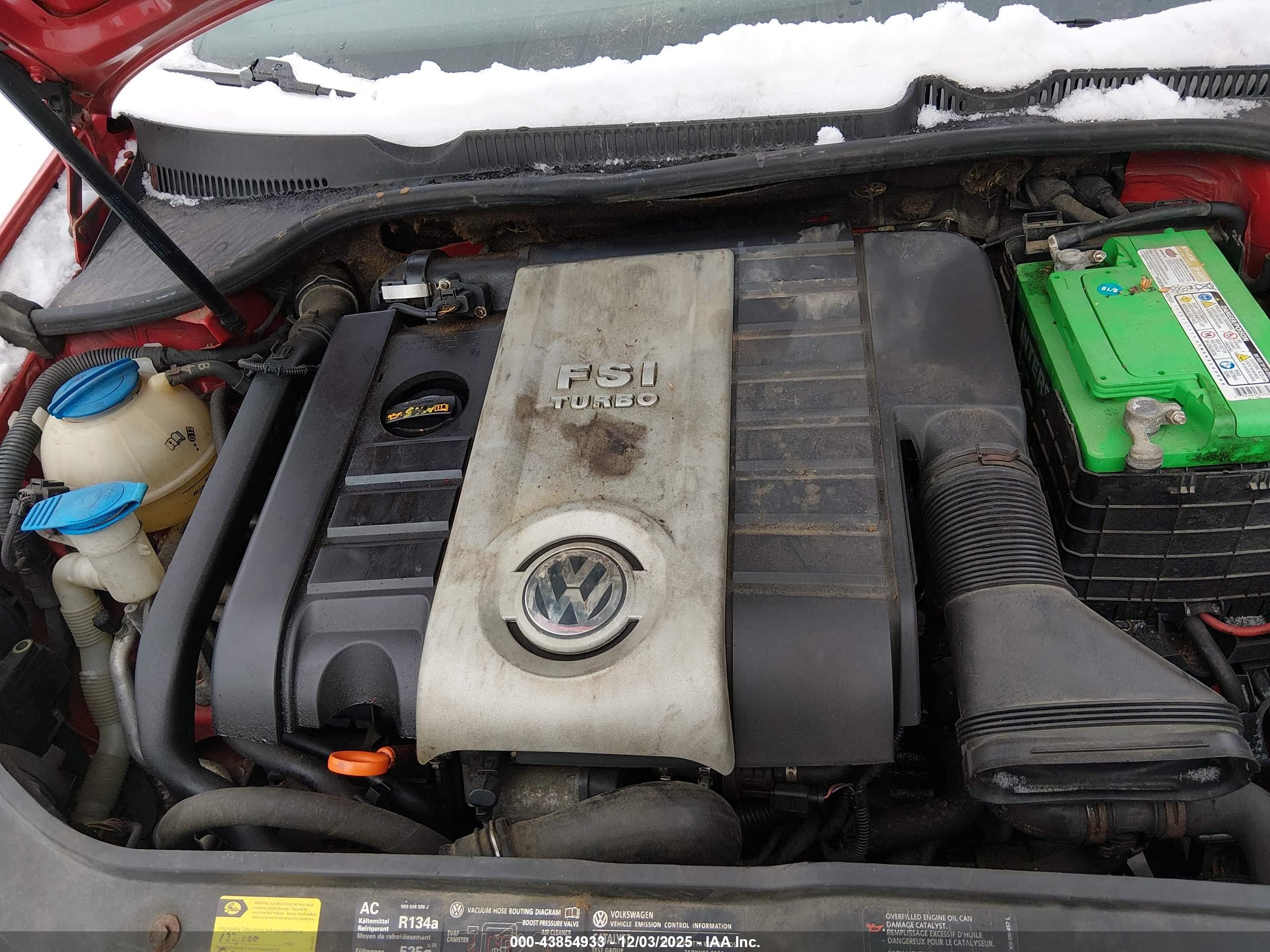 VOLKSWAGEN GTI image 10
