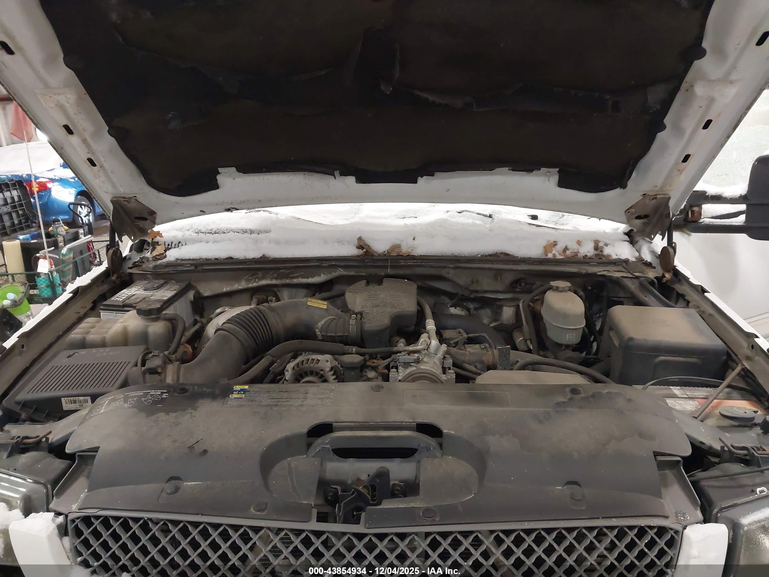 CHEVROLET SILVERADO image 10