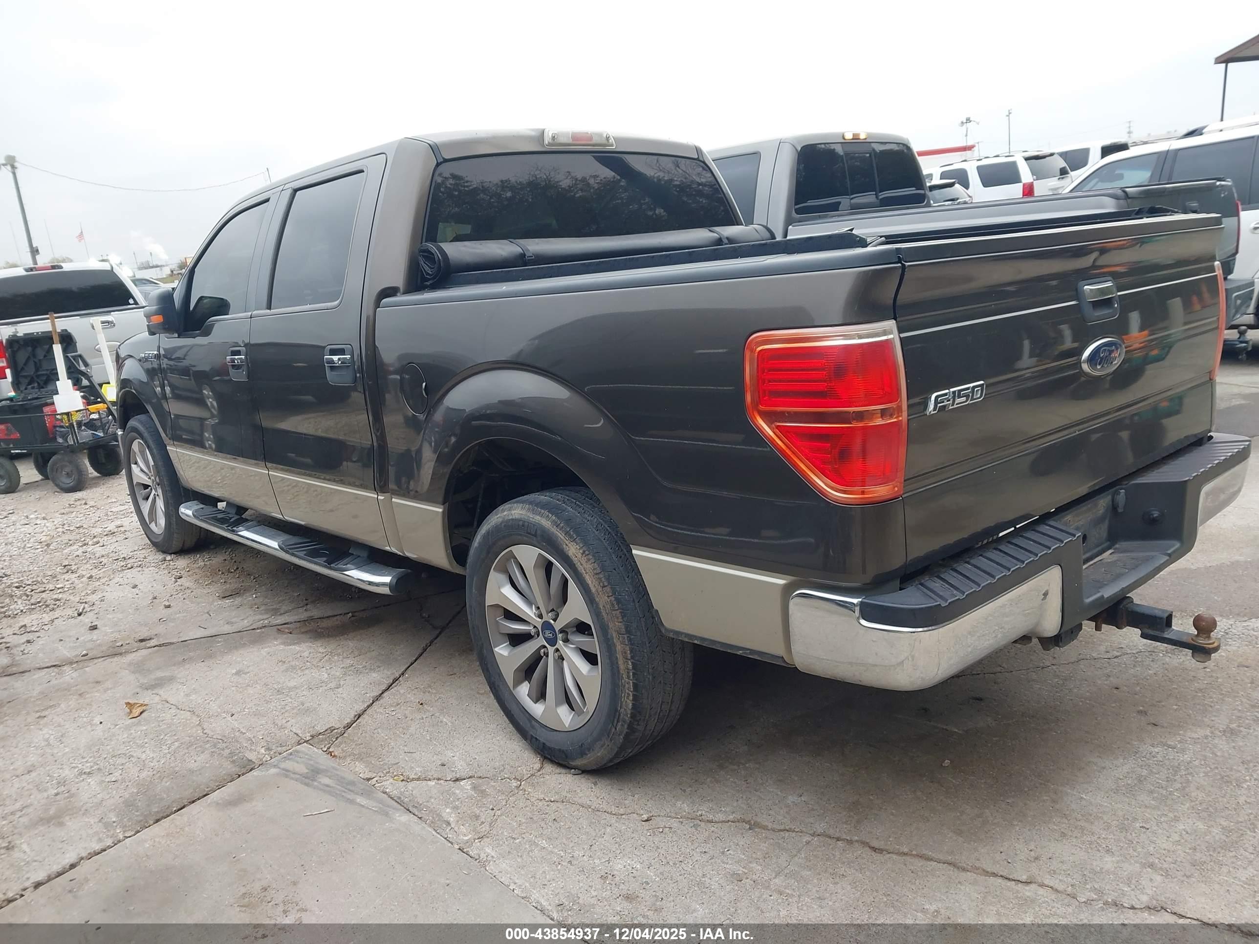 FORD F-150 image 3
