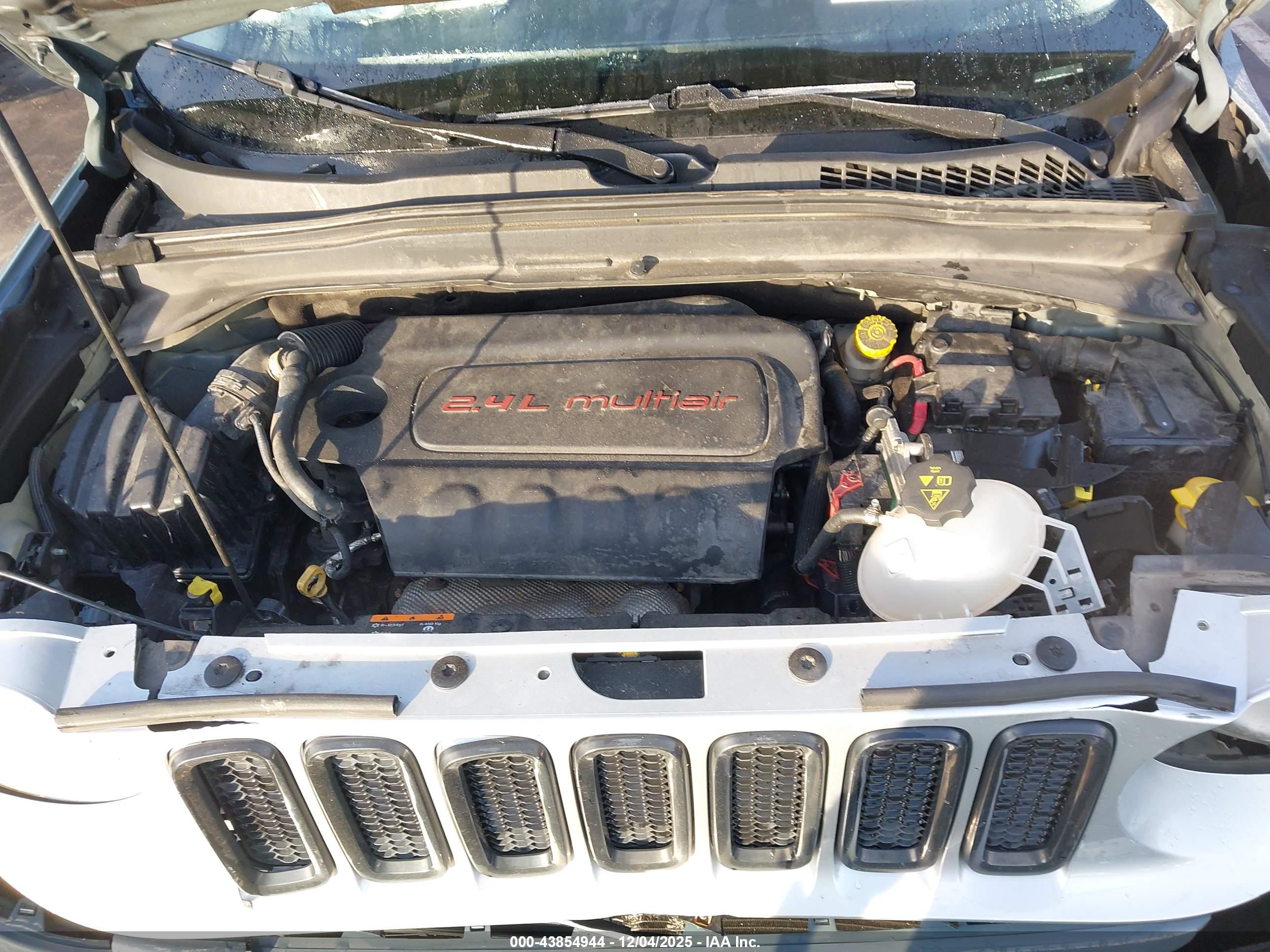 JEEP RENEGADE image 10