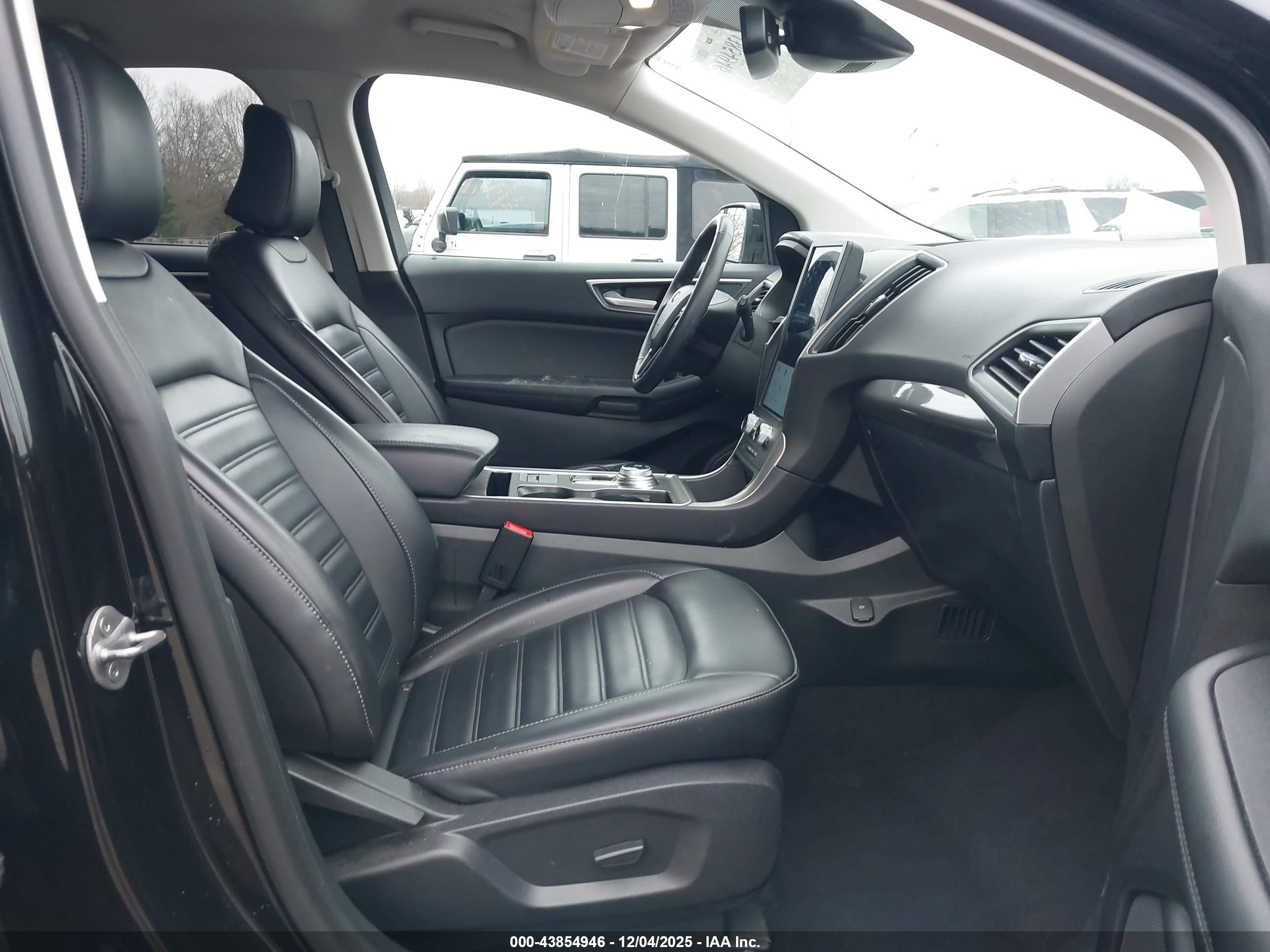 FORD EDGE image 5