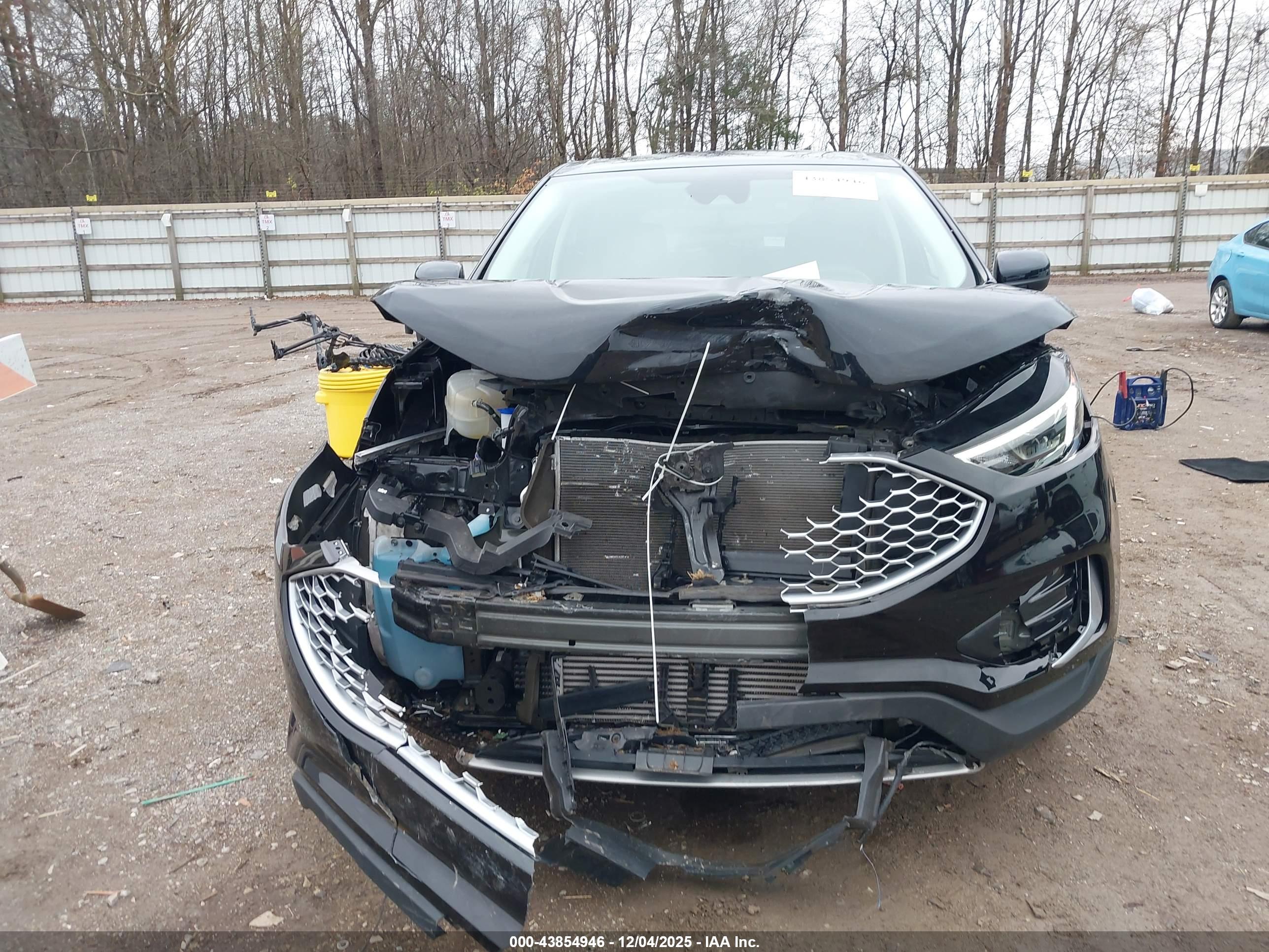 FORD EDGE image 6
