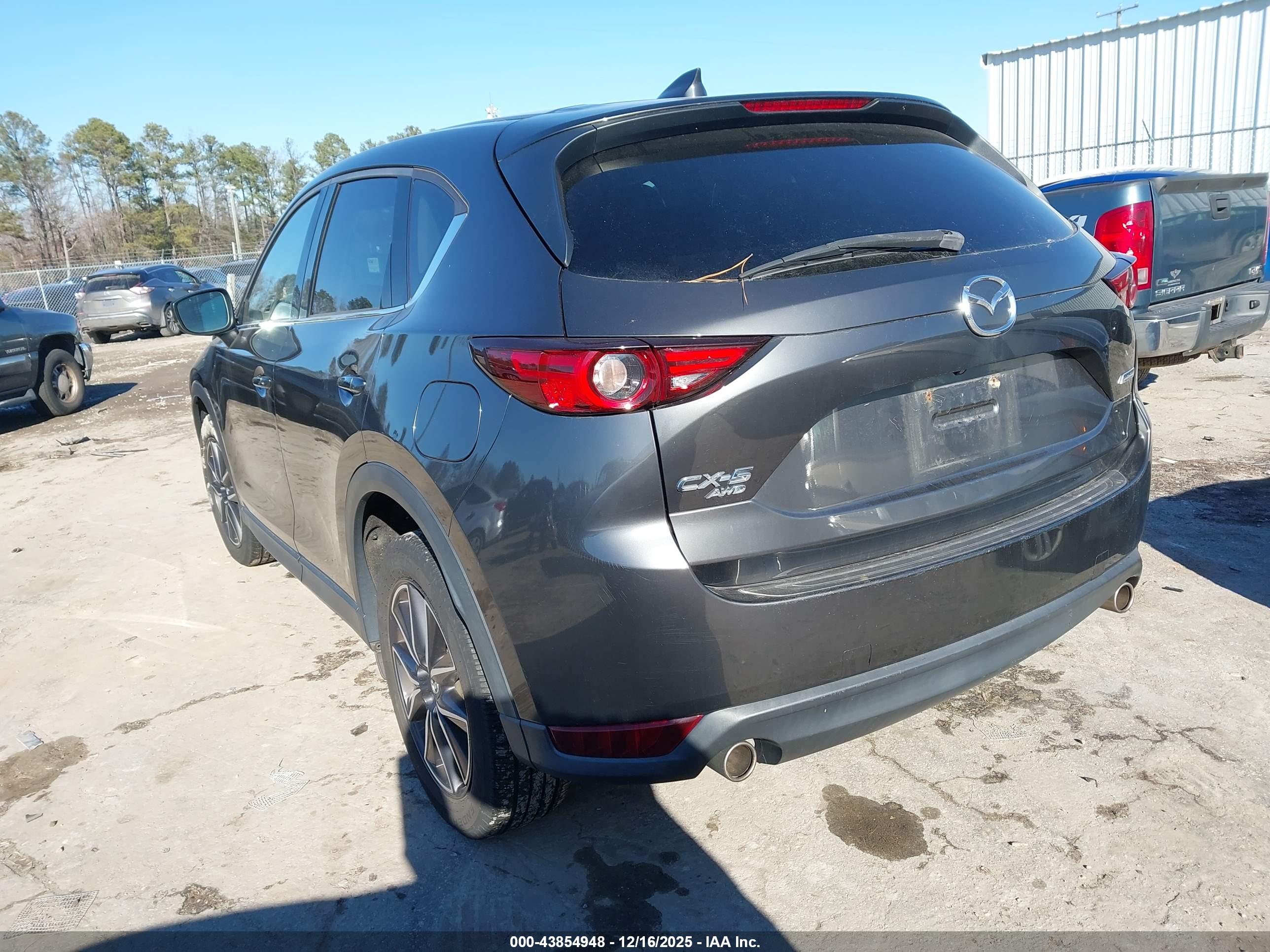 MAZDA CX-5 image 3