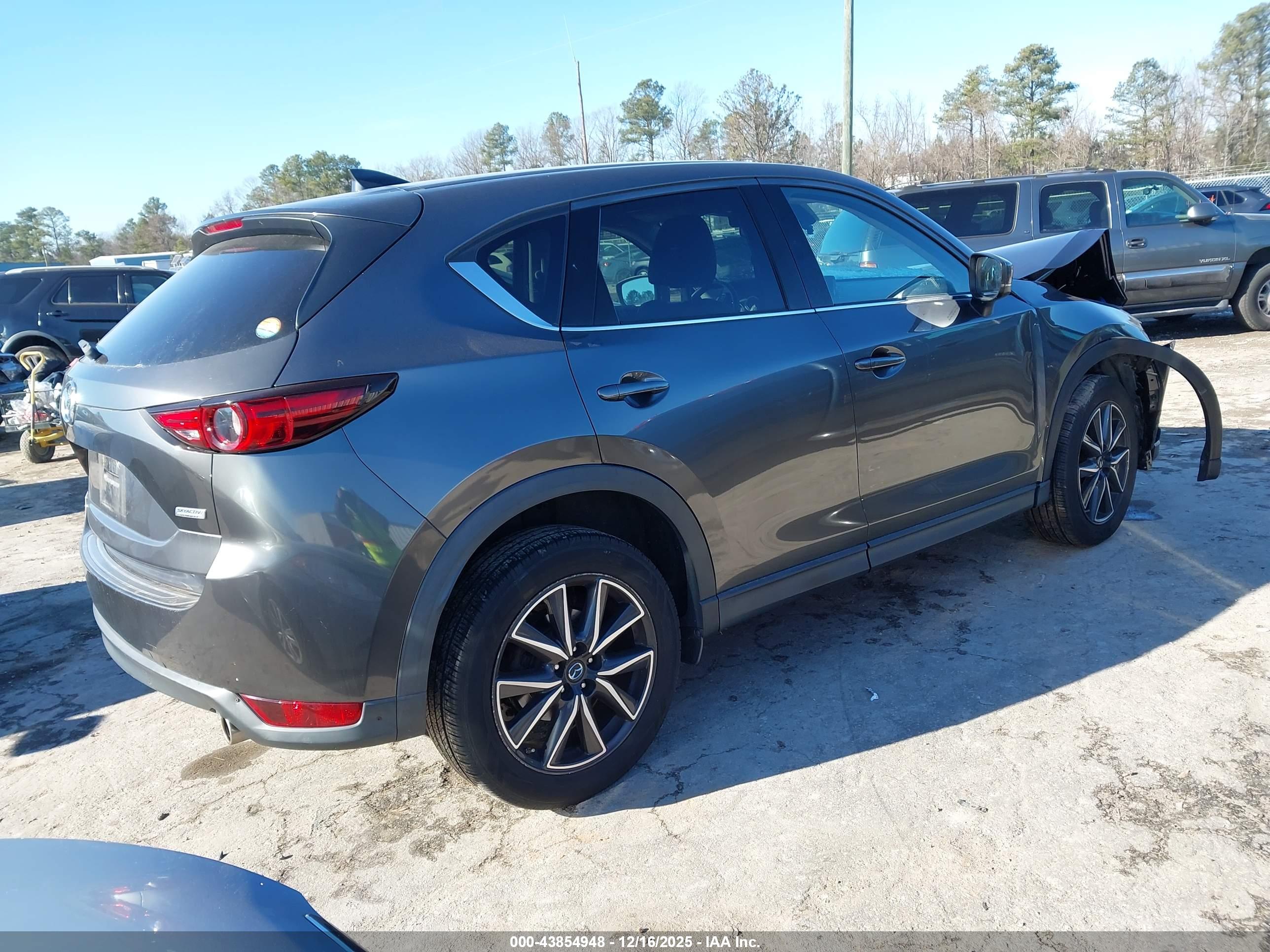 MAZDA CX-5 image 4
