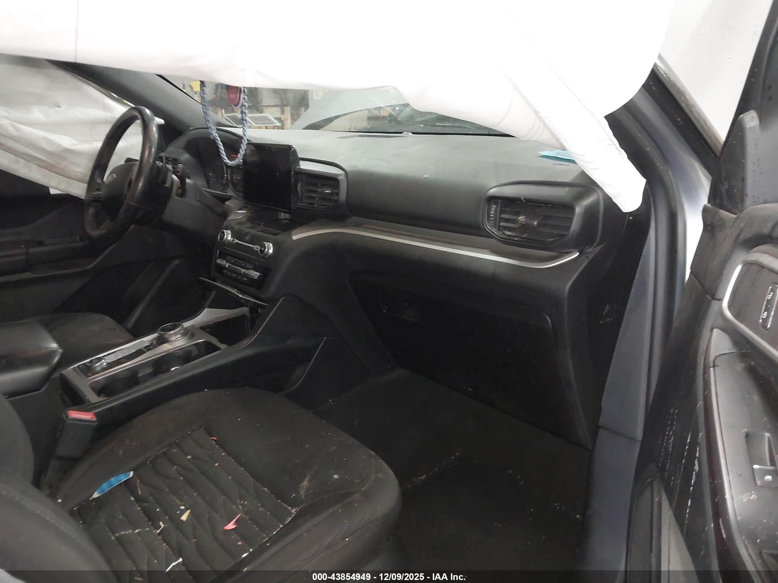FORD EXPLORER image 5