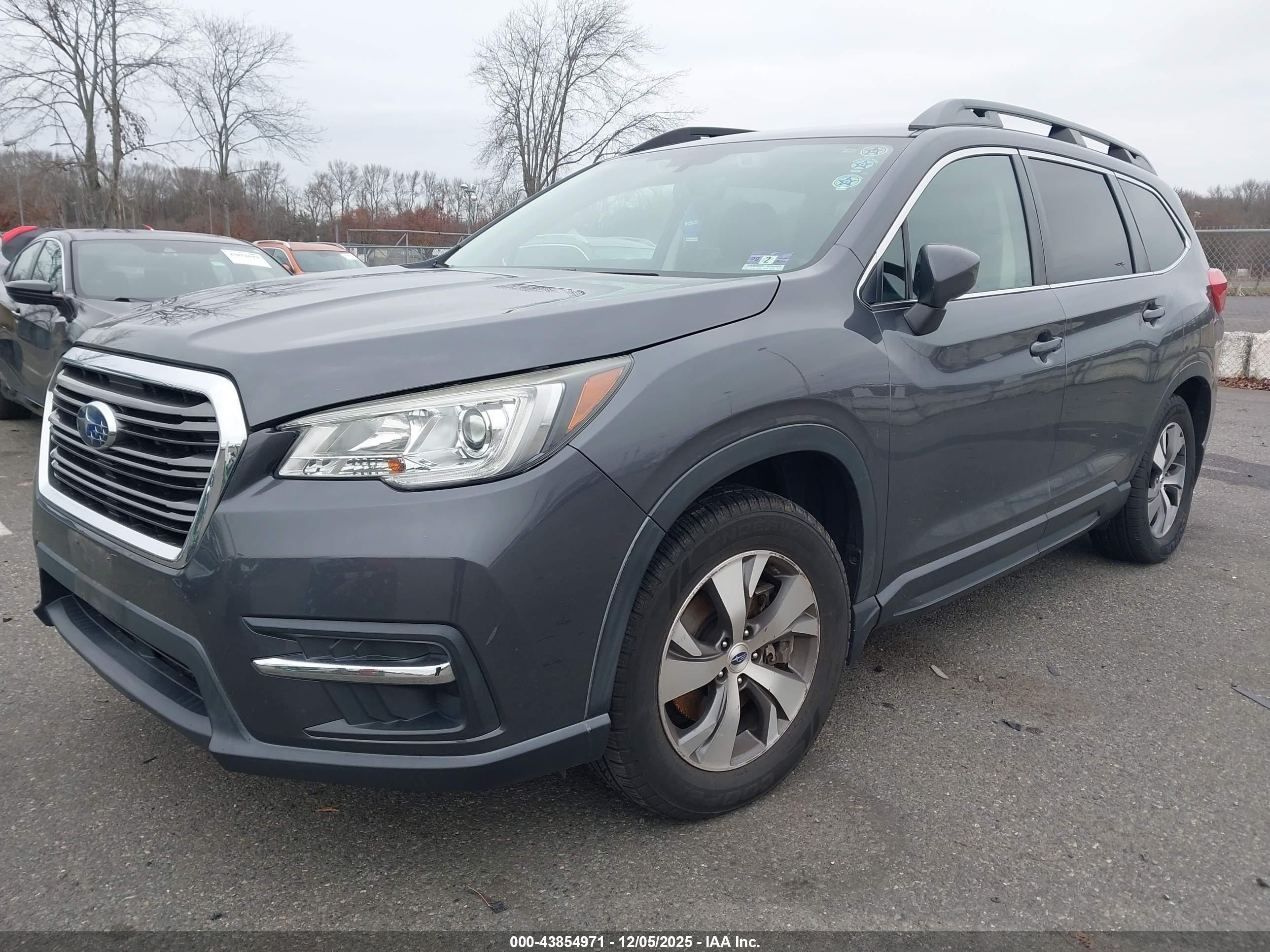 SUBARU ASCENT image 2