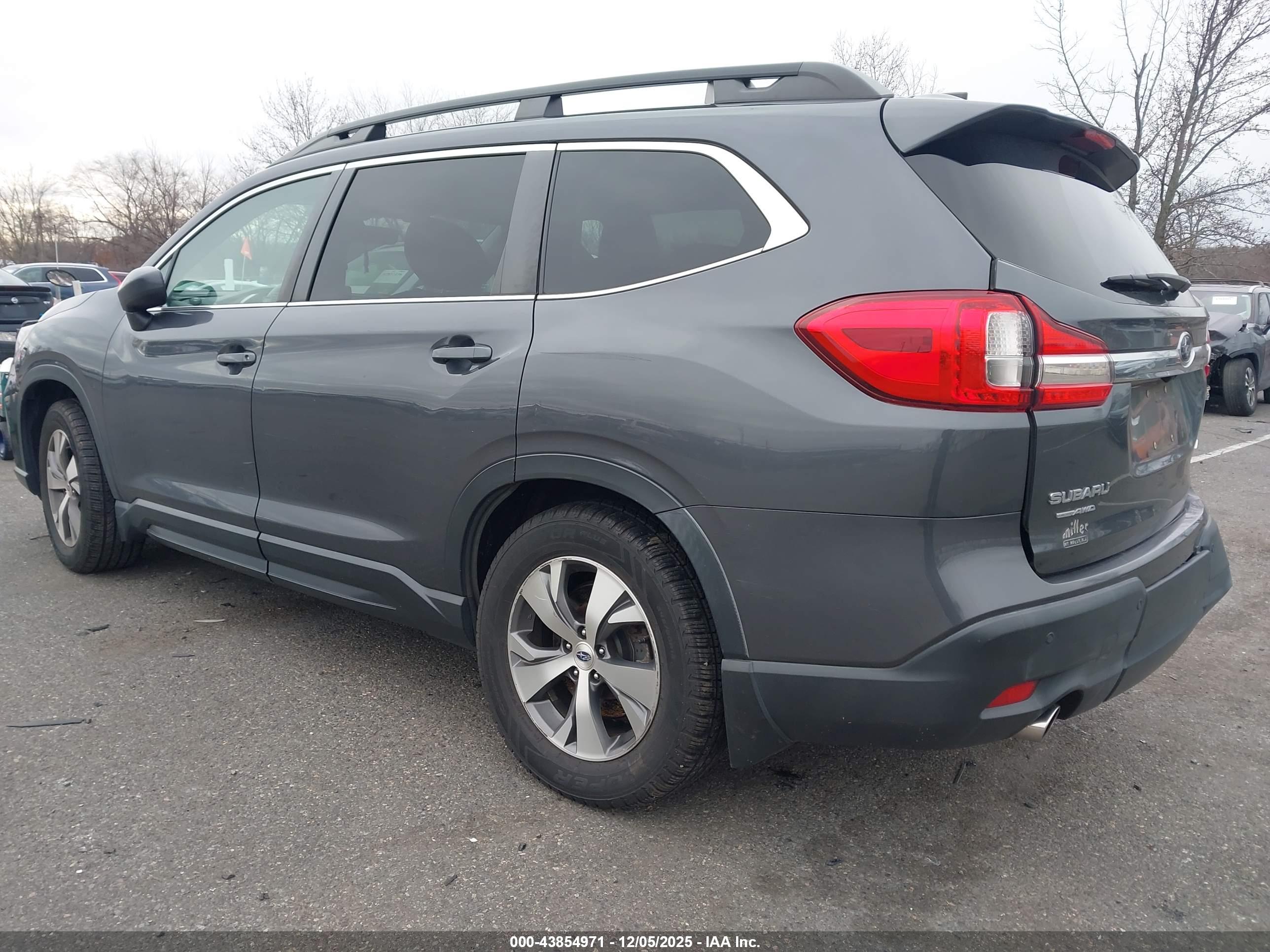 SUBARU ASCENT image 3