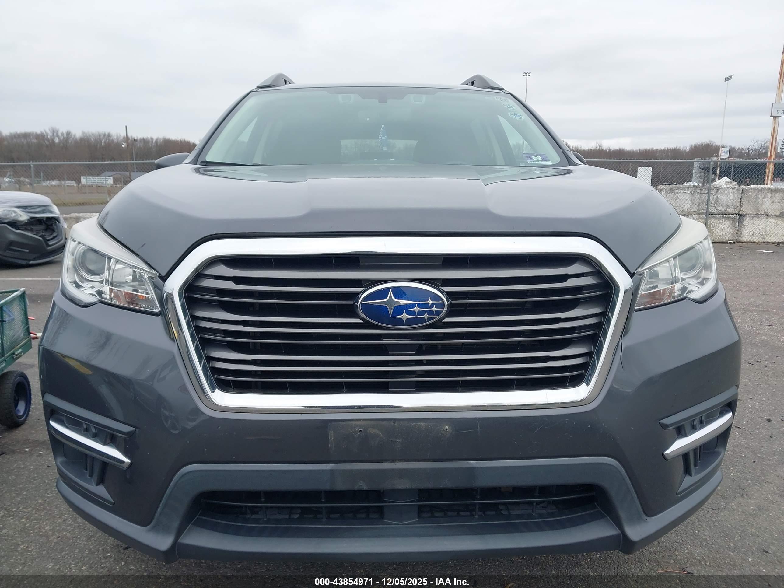 SUBARU ASCENT image 6